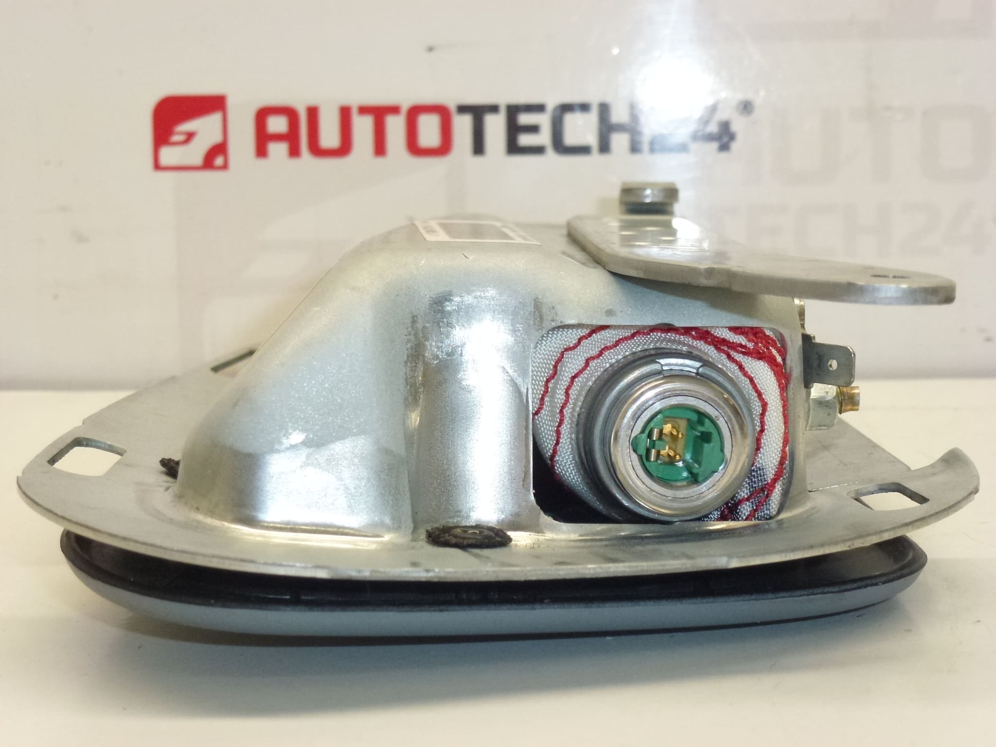 Airbag do sedadla svetlo šedý pravý Citroën C2 C3 96462516LT 8216Q7 – Obrázok 2