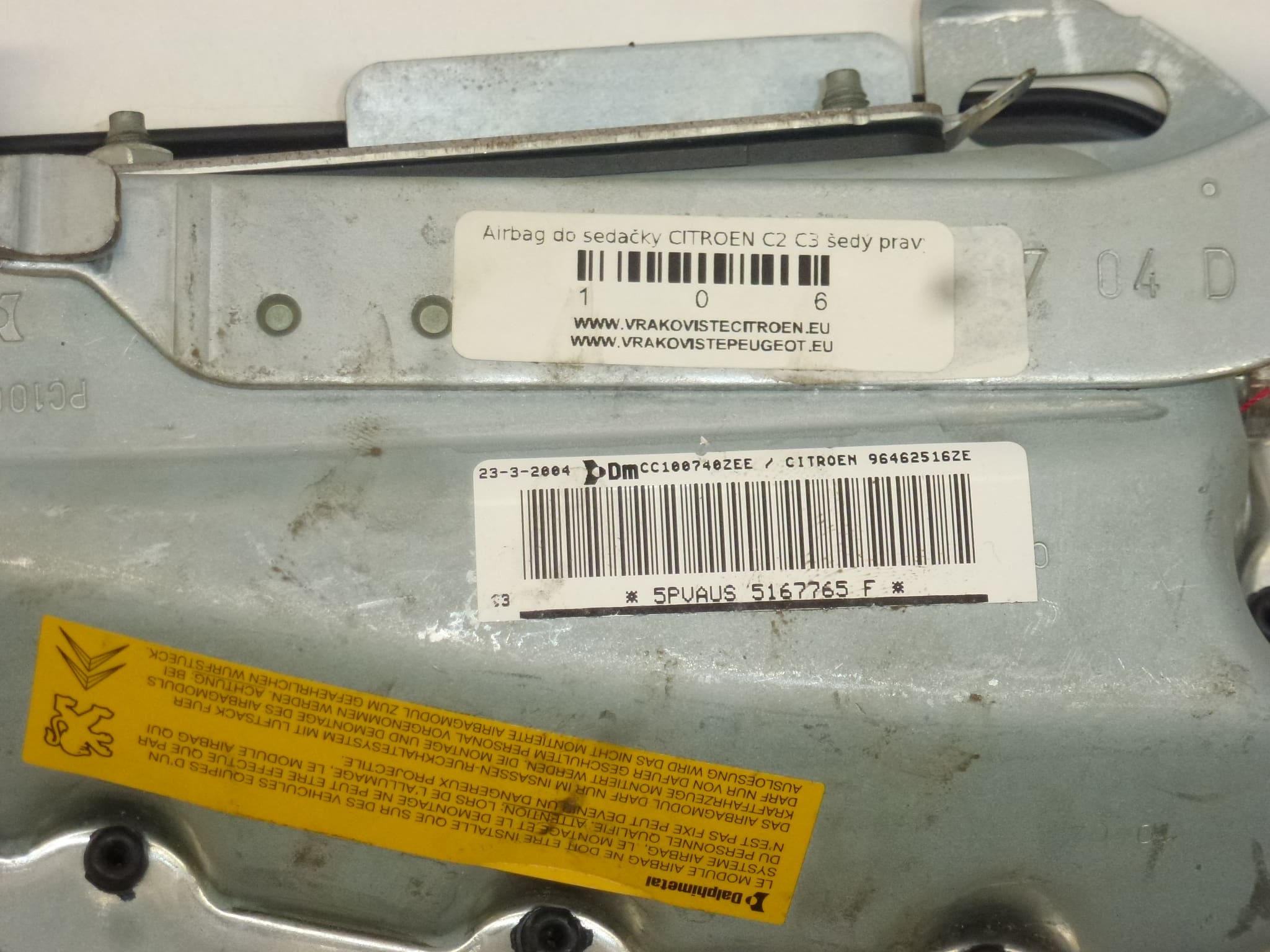 Airbag do sedadla svetlo šedý pravý Citroën C2 C3 96462516ZE 8216AQ – Obrázok 2