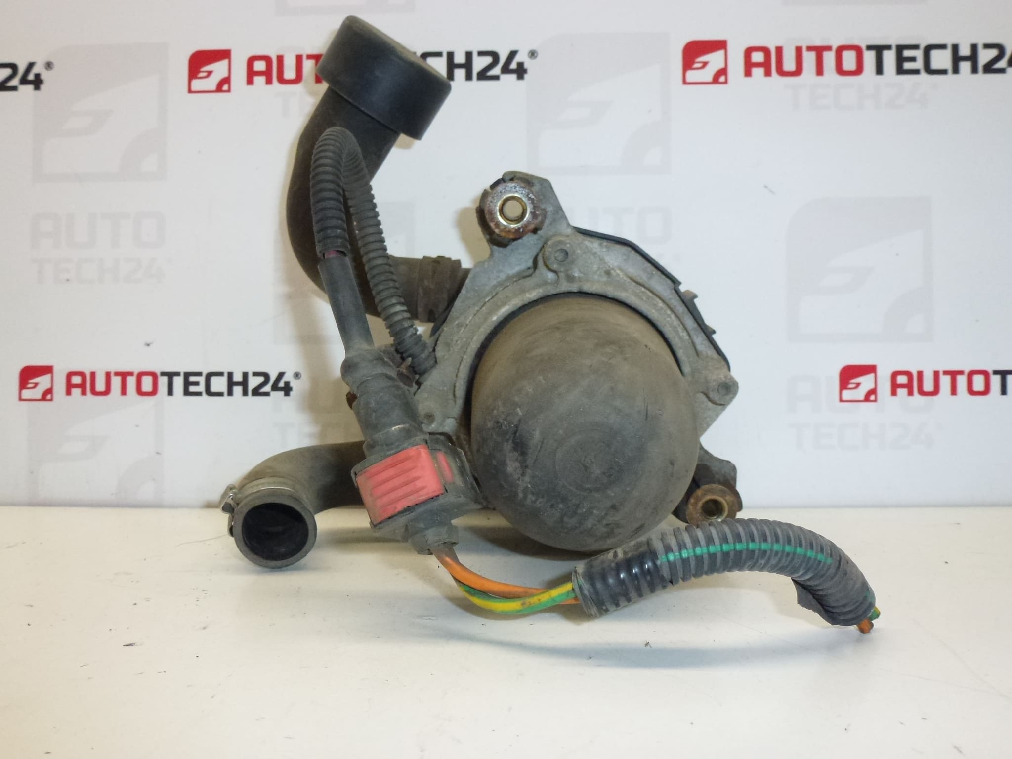 Čerpadlo Vzduchu Citroën Peugeot 9639450180 1618E4 1628FX – Obrázok 2