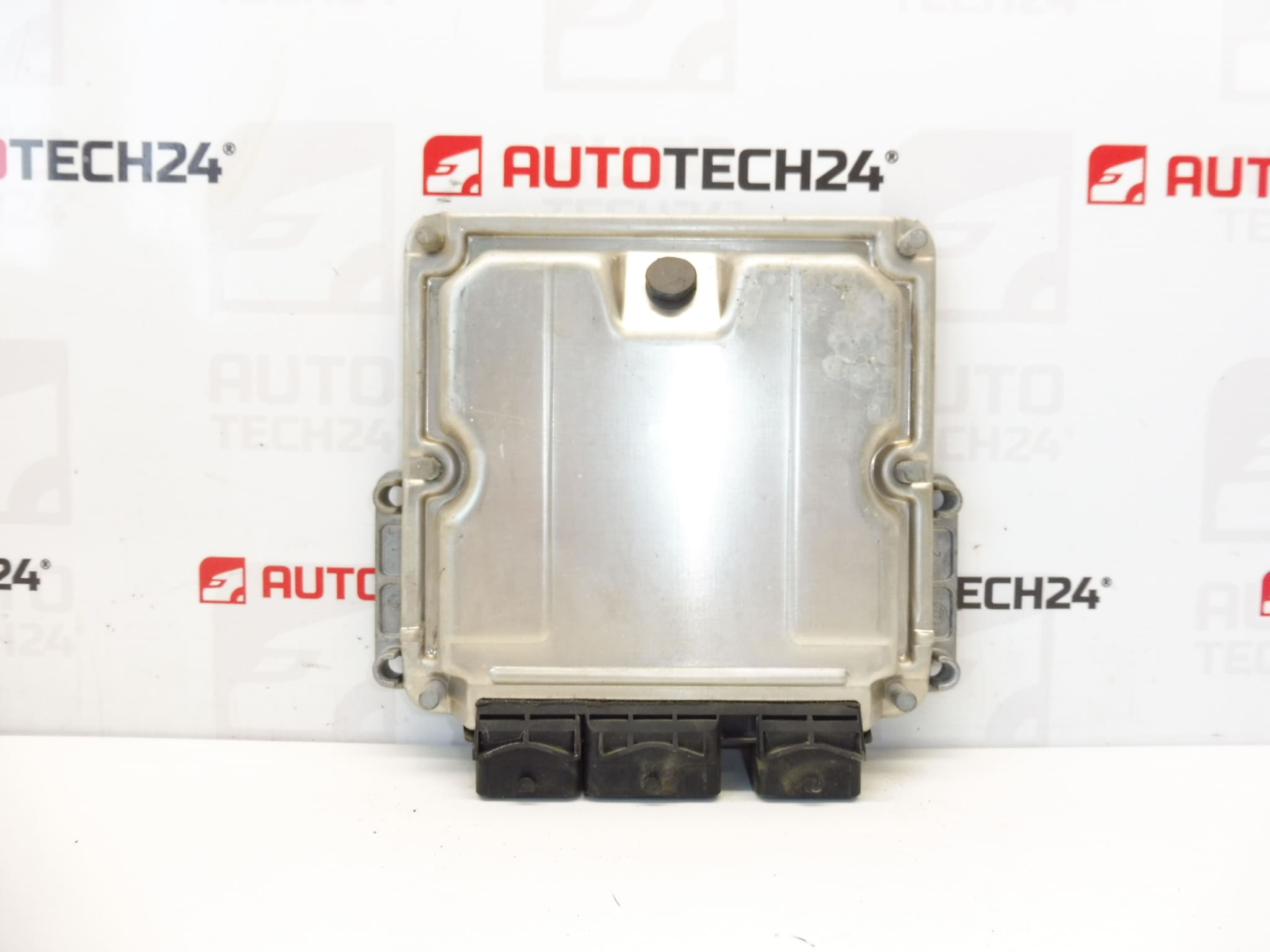 ECU Bosch EDC15C2 2.2 HDI 0281011516 9652184280 1940E6 – Obrázok 2