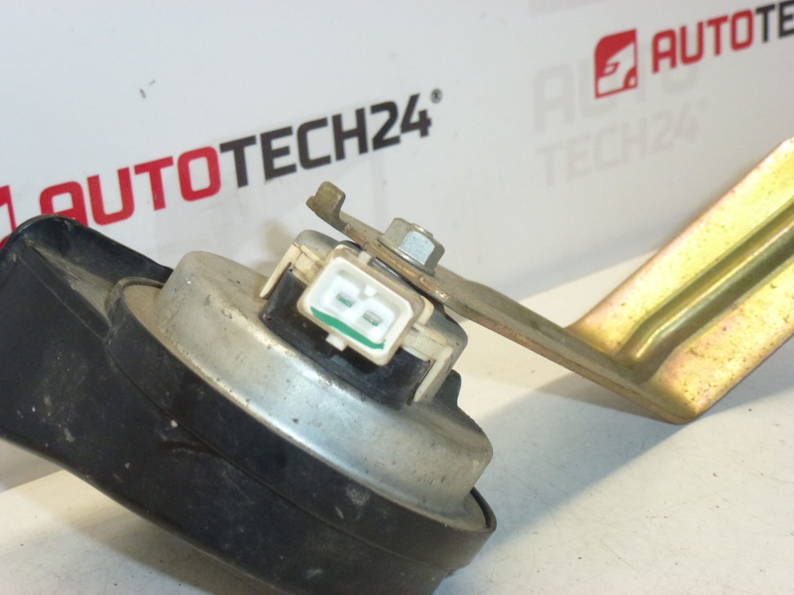 Klakson hvízdač s držiakom Citroën C2 a C3 6236E8 – Obrázok 2