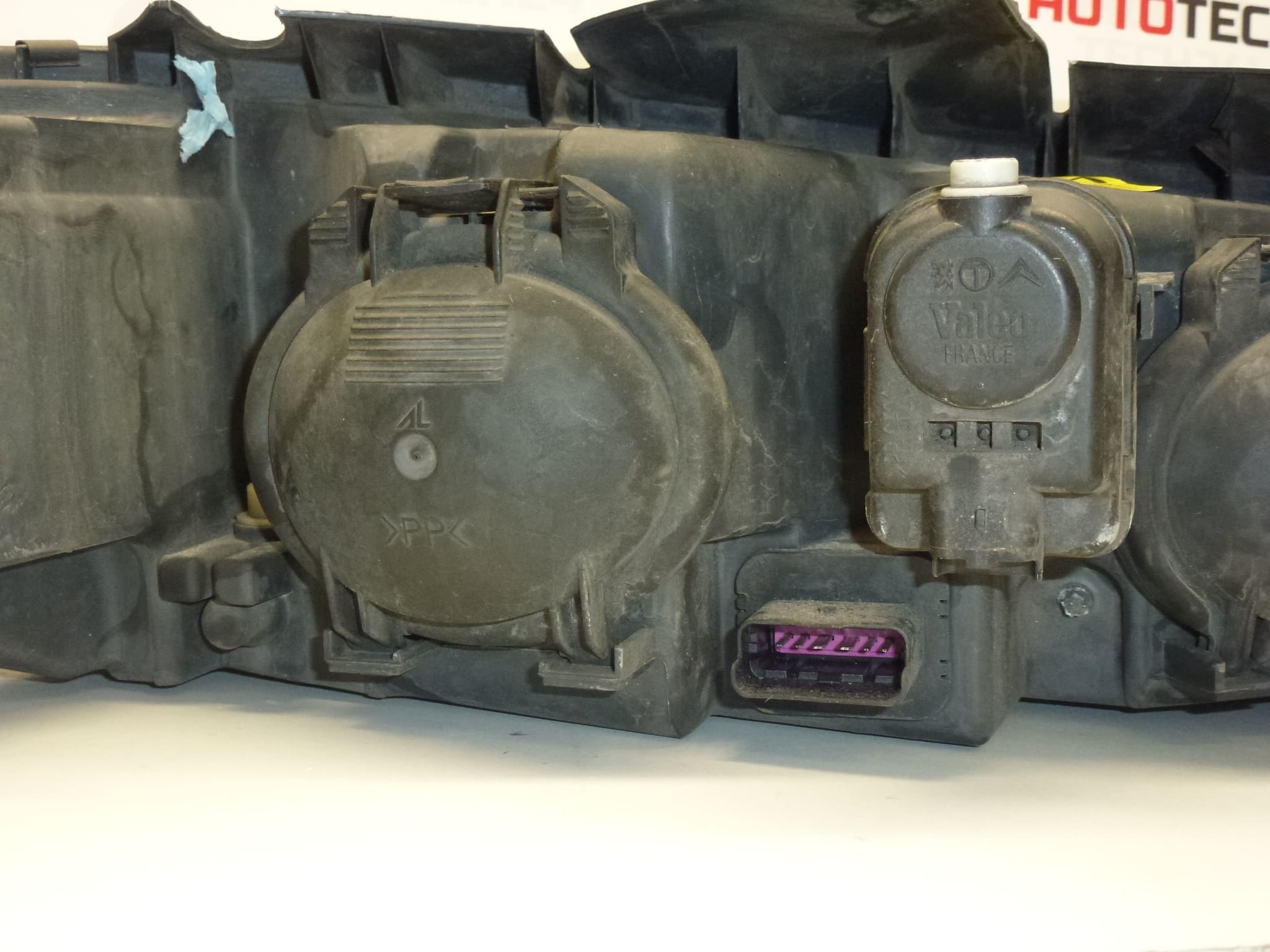 Ľavý predný svetlomet Peugeot 406 6204V2 – Obrázok 2