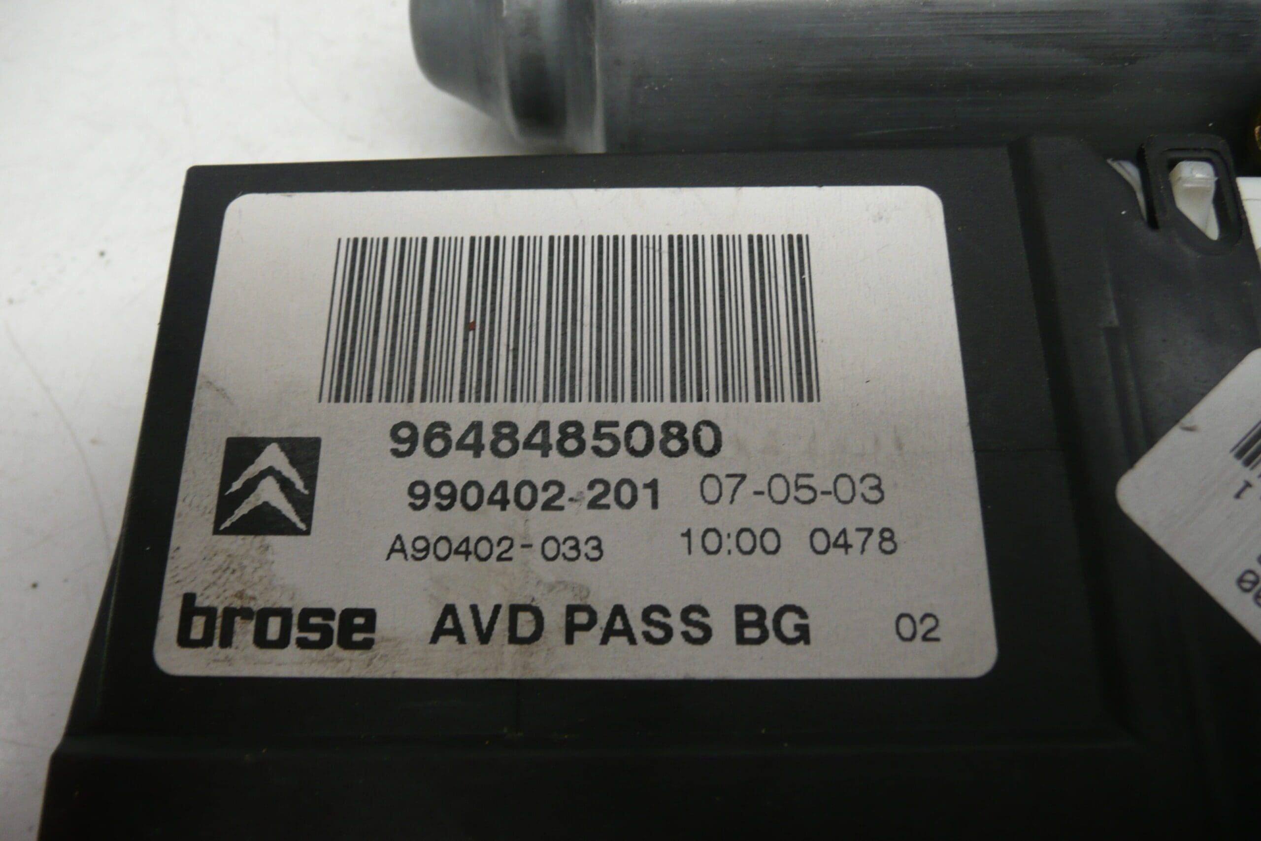 Motor stahovania predného pravého okna Citroën C5 9648485080 – Obrázok 2