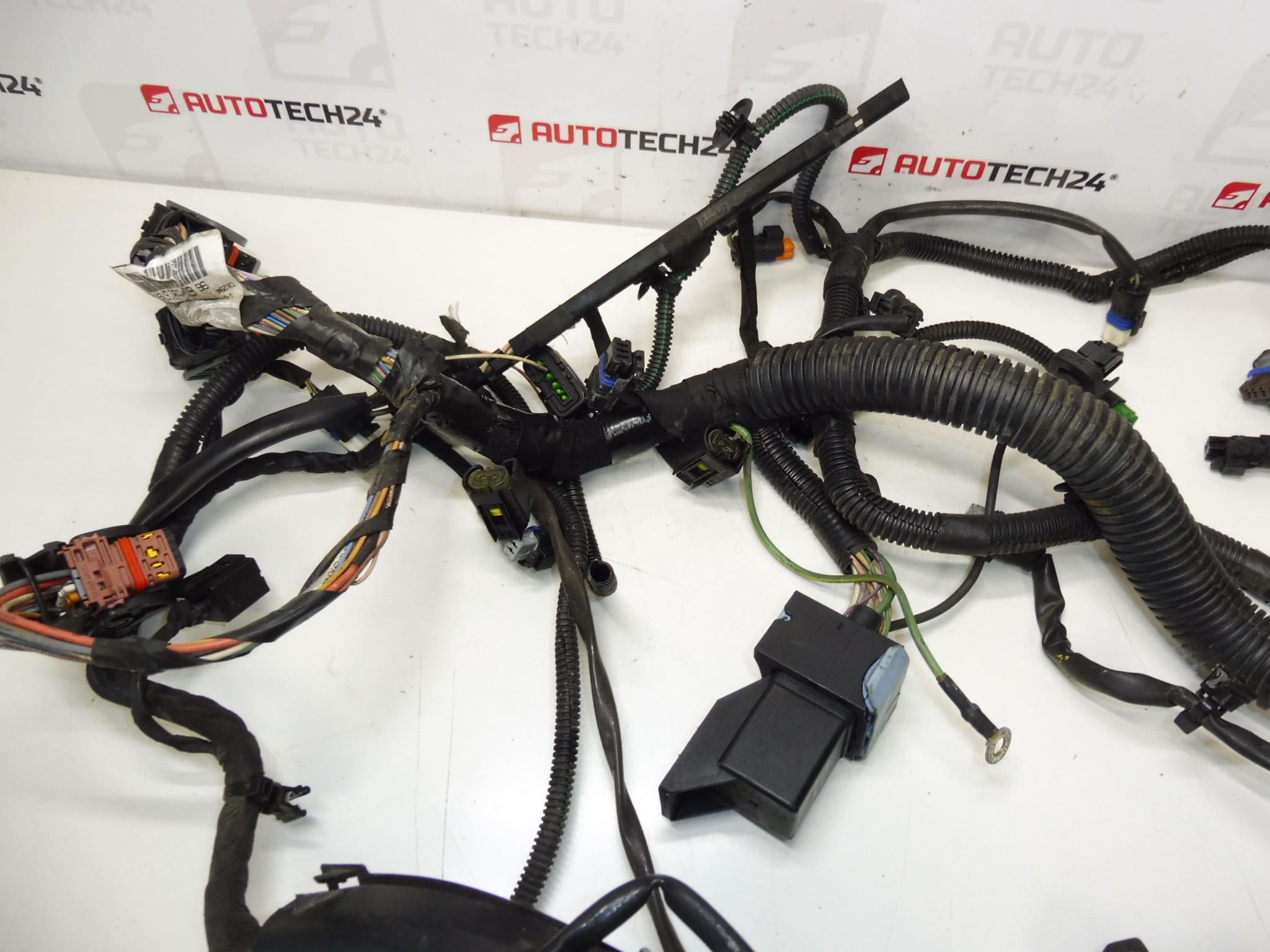 Motorový zväzok Peugeot 307 2.0 HDI 9663581780 9663581680 6569FH – Obrázok 2