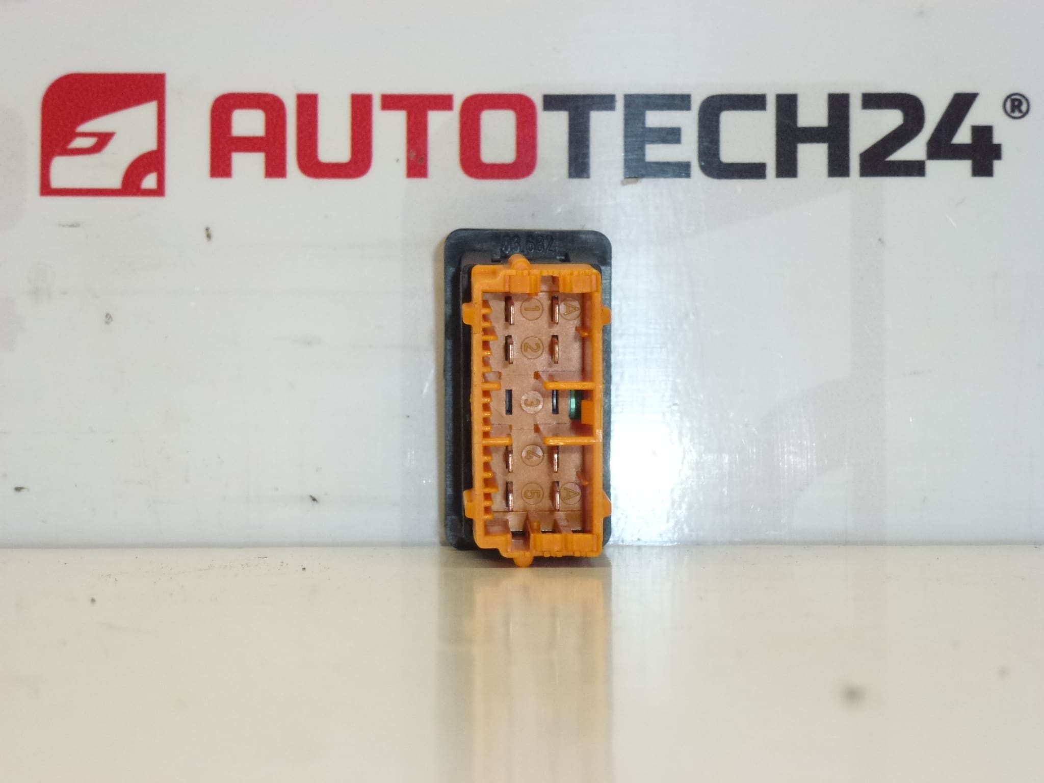 Ovládač okna Citroën Xsara Picasso 6554E1 – Obrázok 2