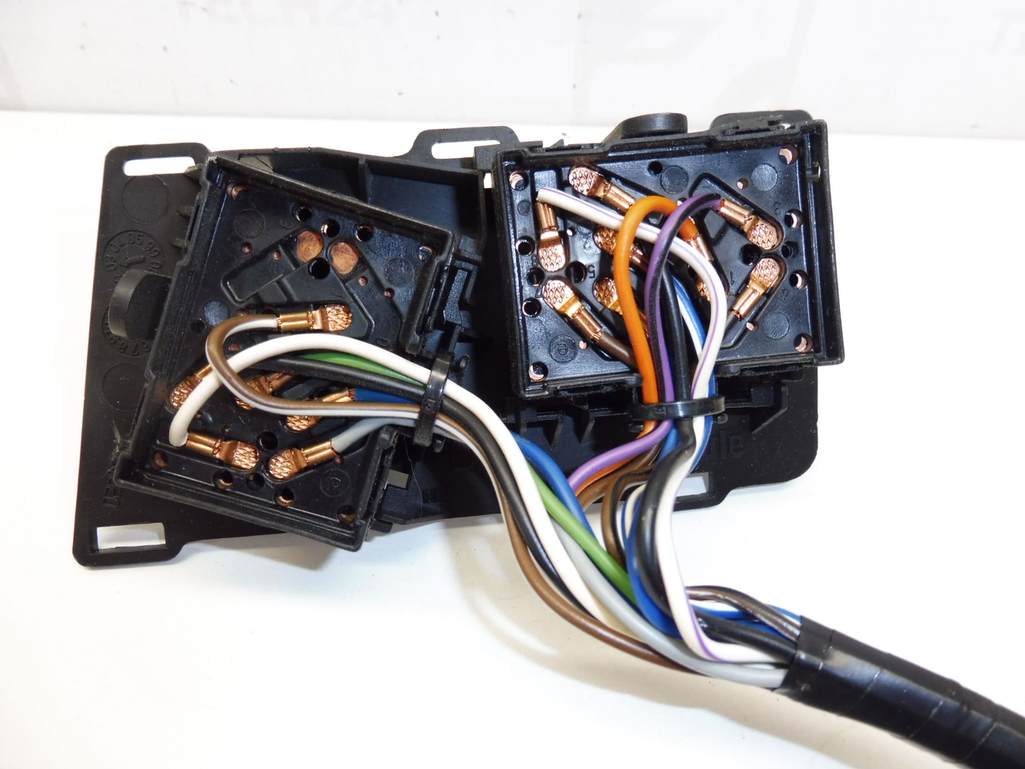 Ovládač sedadla spolujazdca Peugeot 607 964222218 8913VG – Obrázok 2