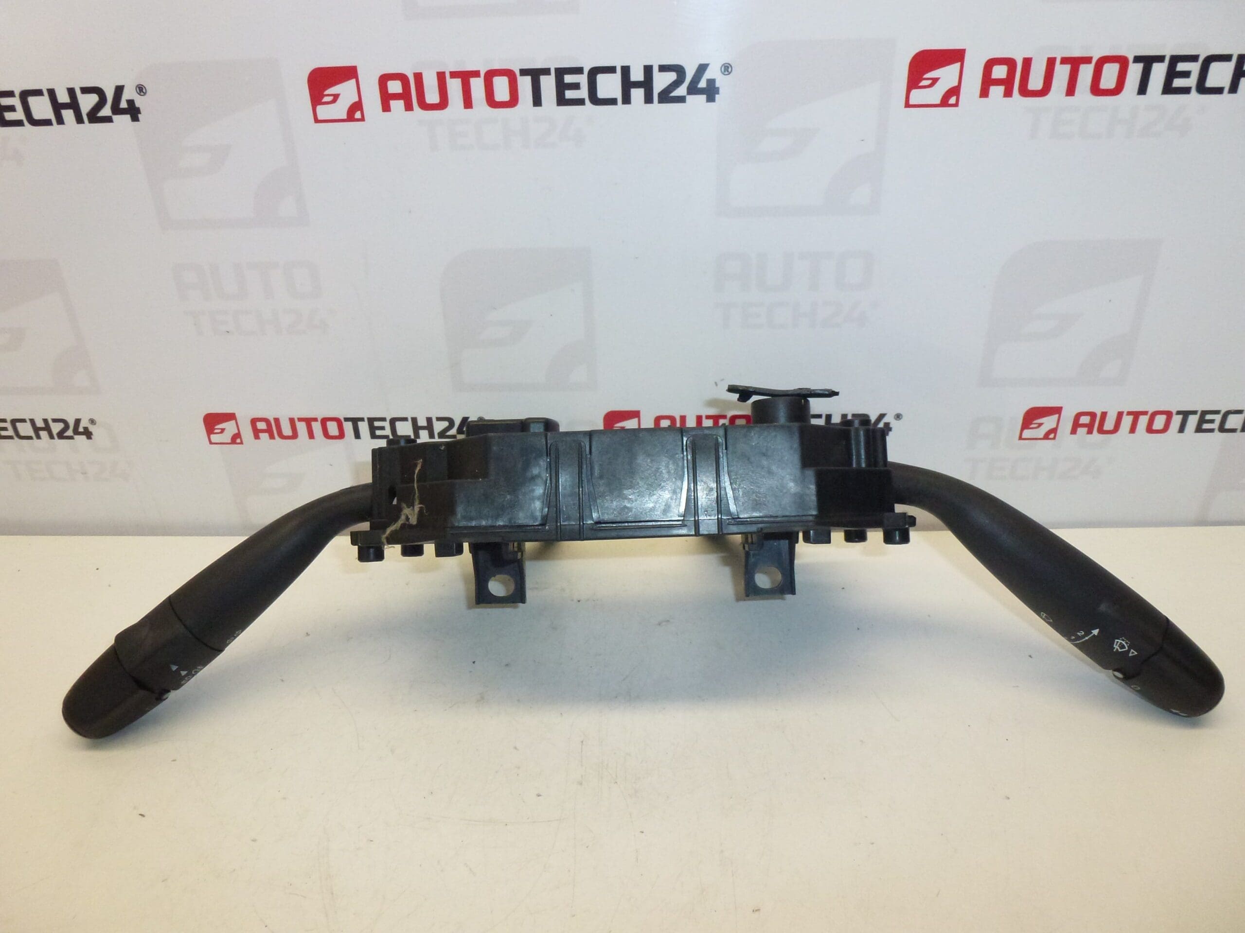 Ovládače Citroën C4 96644965XT 6242HL – Obrázok 2