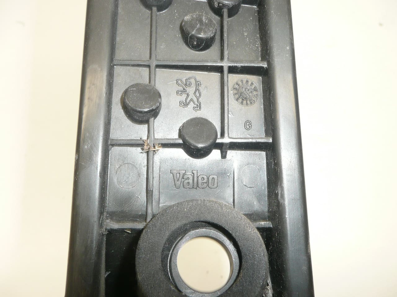 Patica ľavej zadnej lampy Peugeot 206 Combi 6350R4 s kabelážou – Obrázok 2