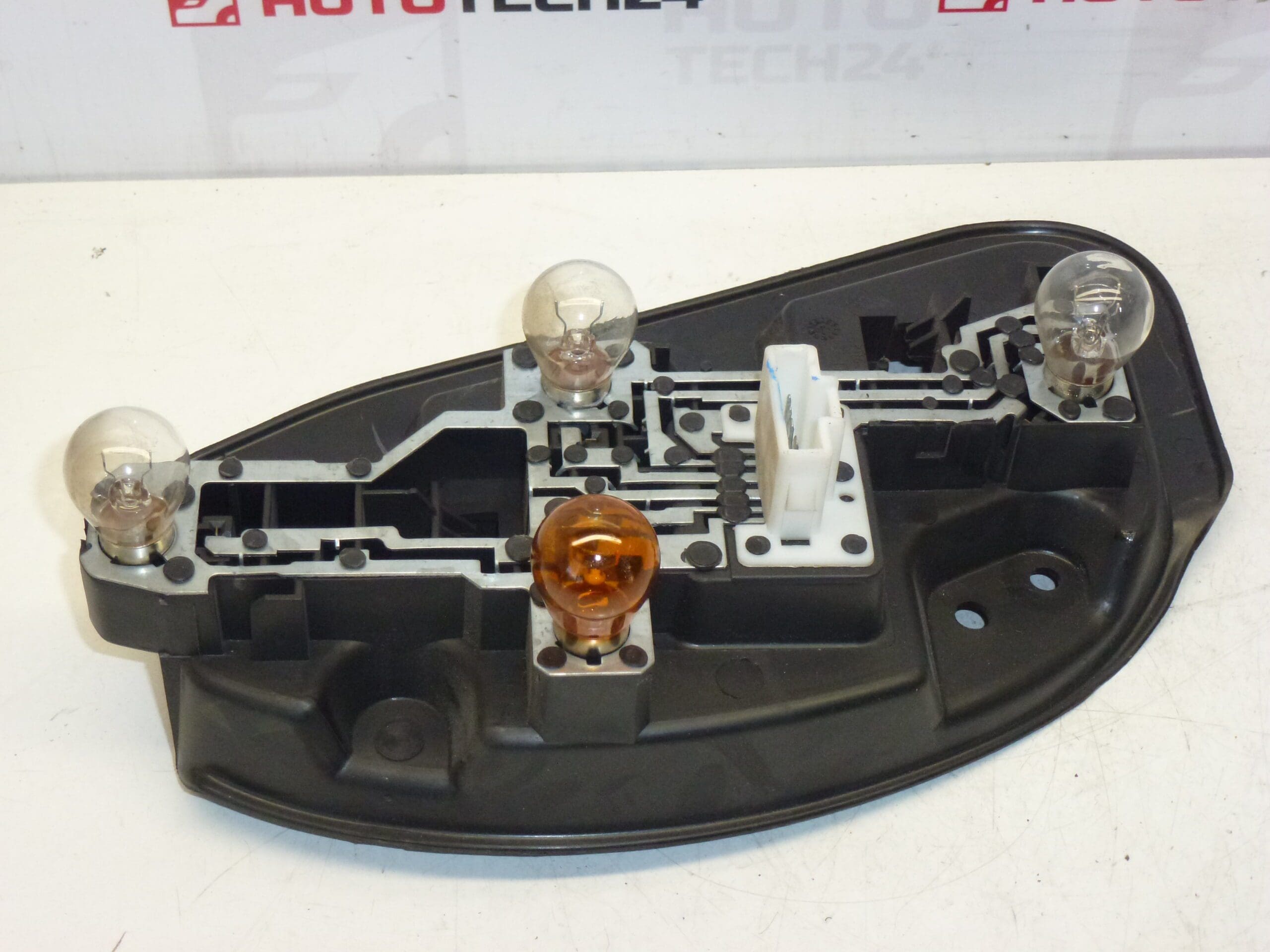 Patica žiaroviek ľavá zadná lampa Citroën C5 sedan – Obrázok 2