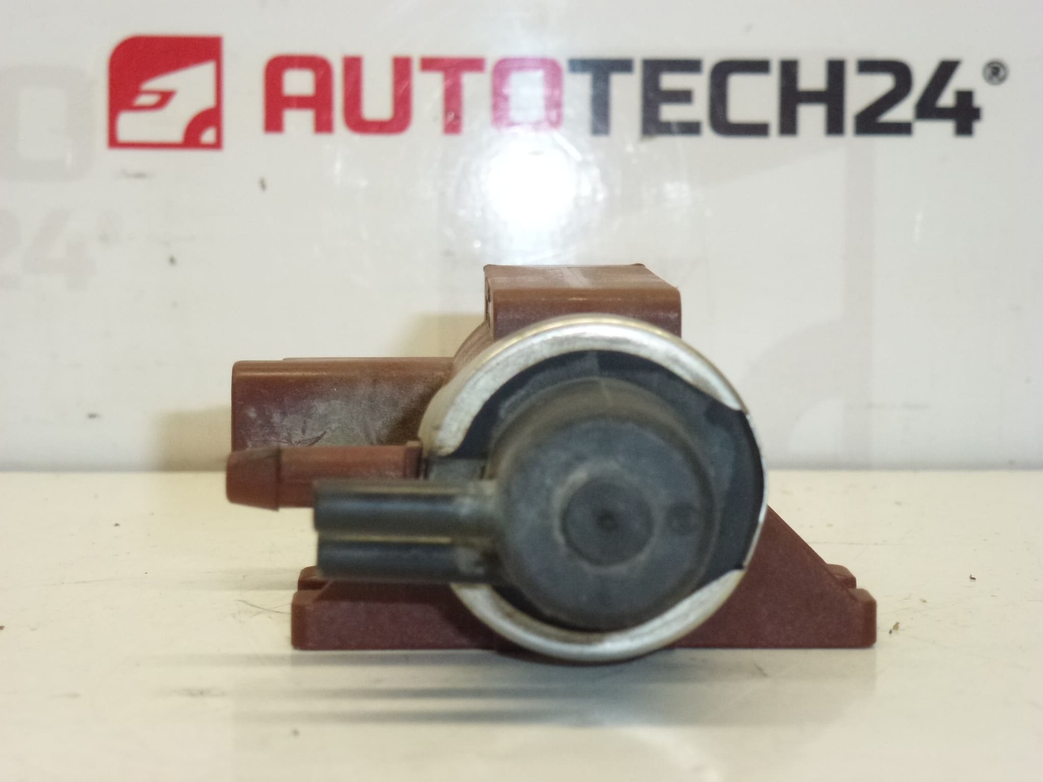 Podtlakový ventil Citroën Pierburg 7.00968.03 9652997580 – Obrázok 2