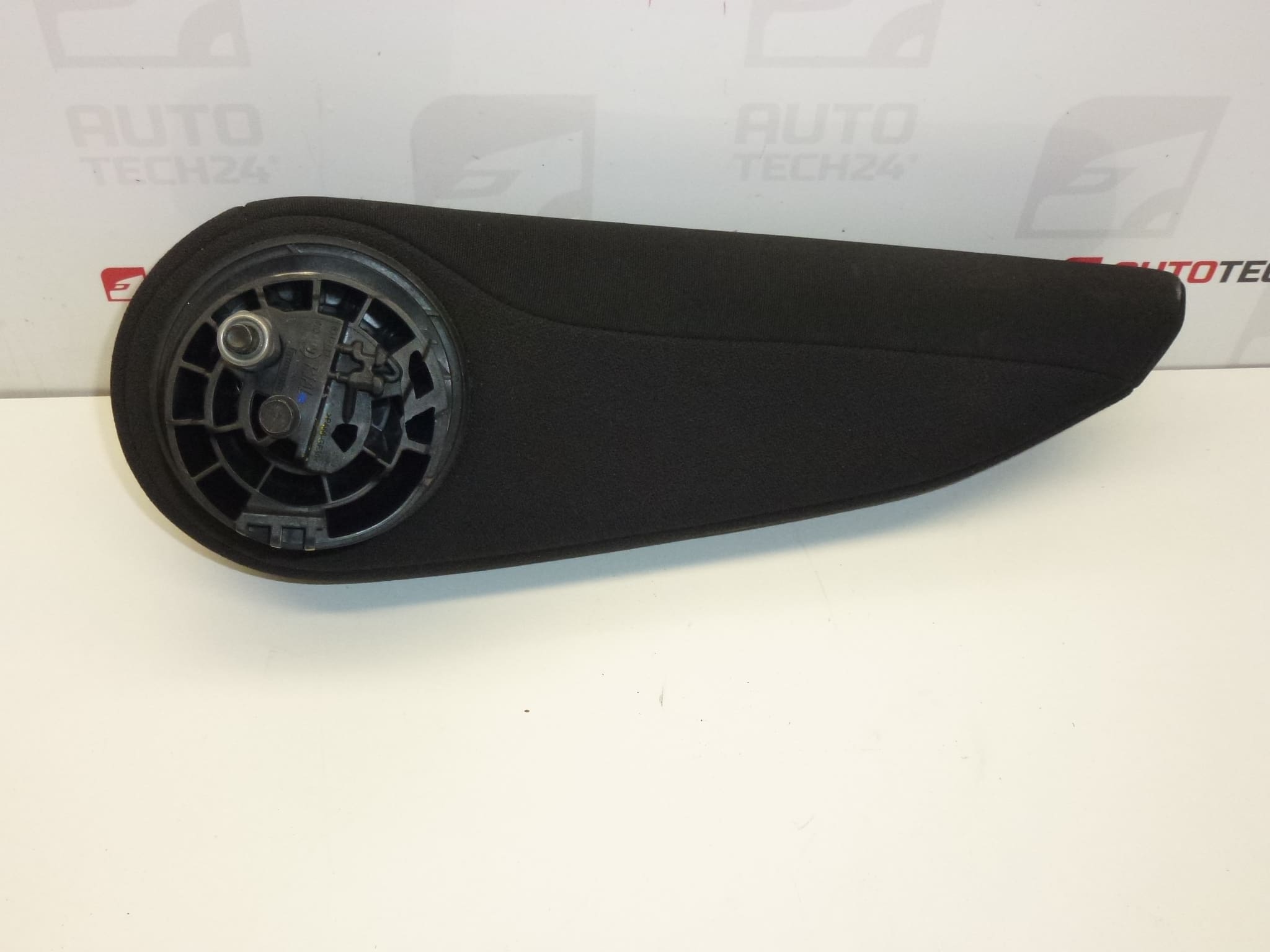 Pravá lakťová opierka Citroën Peugeot 8831C7 – Obrázok 2