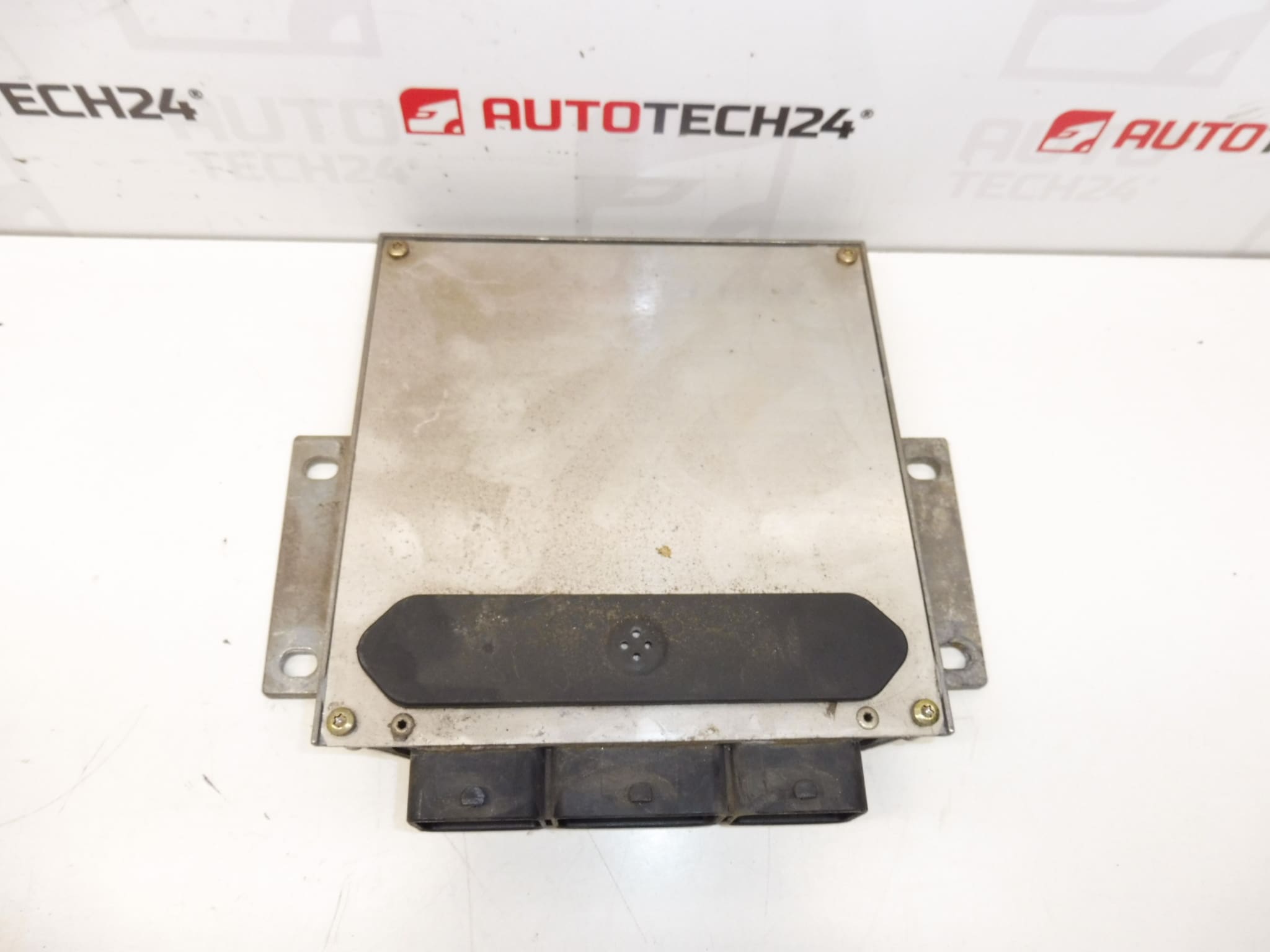 Riadiaca jednotka IAW 48P2.76 965989480 9652488080 1938Y9 – Obrázok 2