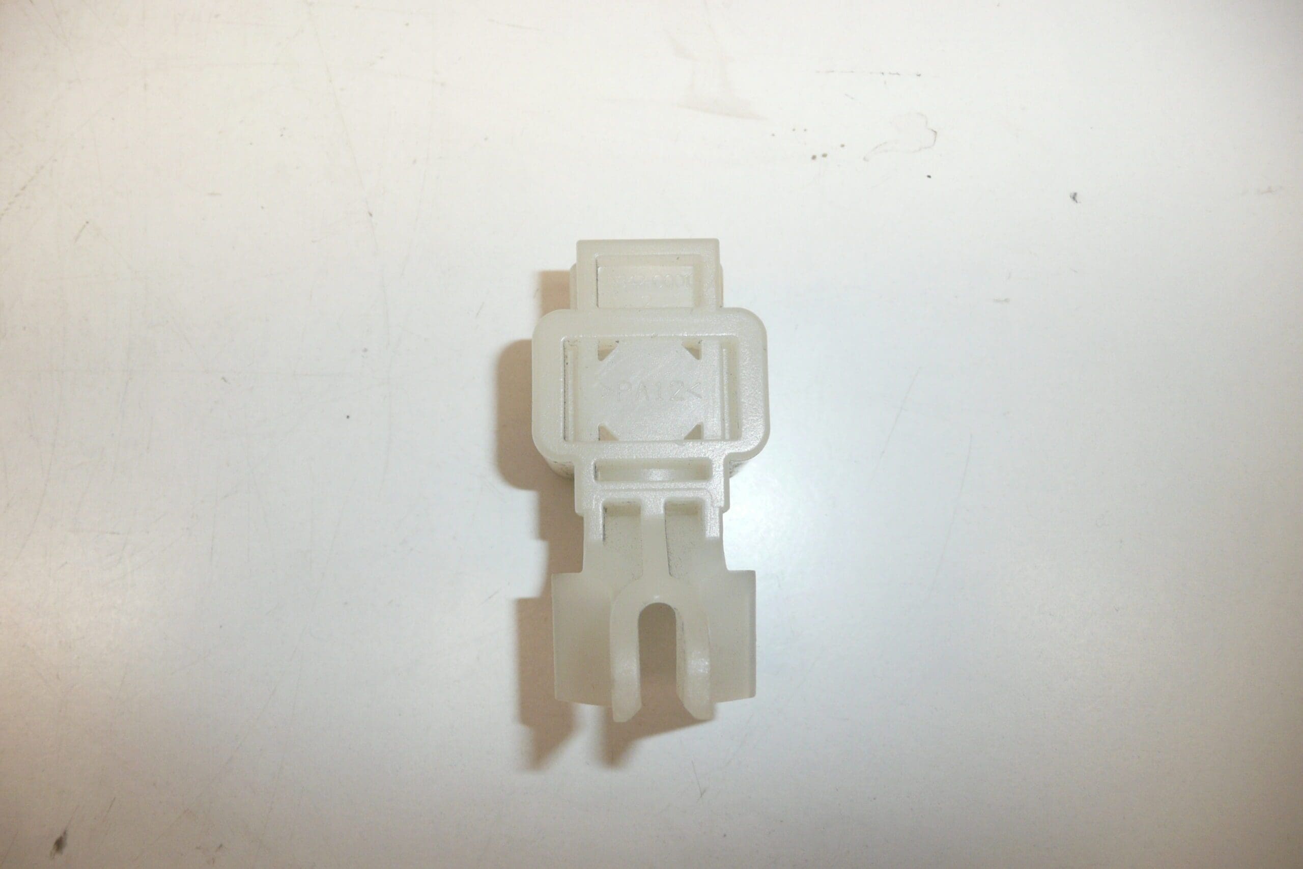 Spona Paliva Citroën Peugeot 1KR 1565Y3 – Obrázok 2