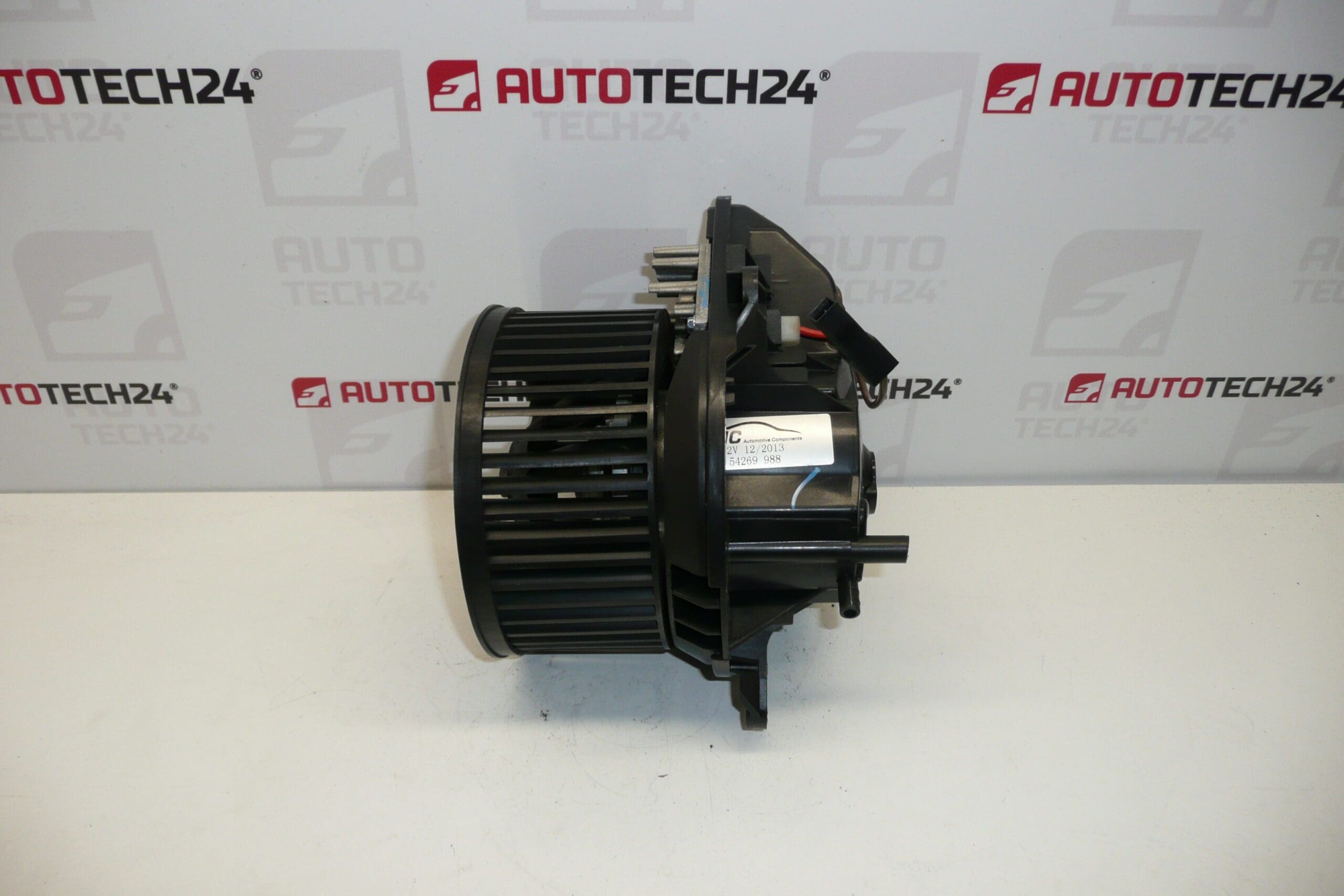 Ventilátor kúrenia Valeo pre Citroën Xsara 6441N3 6441K4 – Obrázok 2