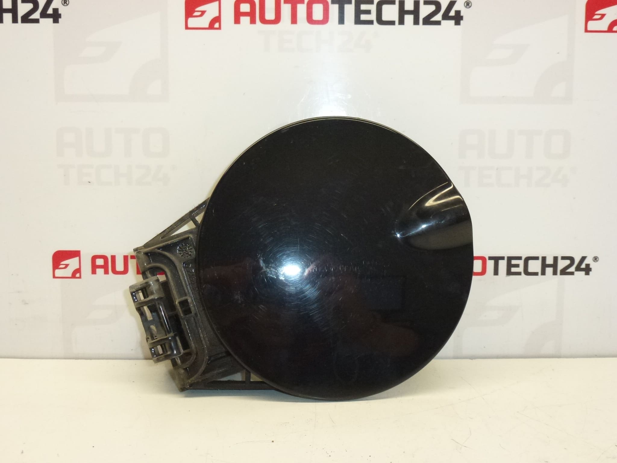 Viečko kryt nádrže Citroën C3 EXY 9641873480 1517A2
