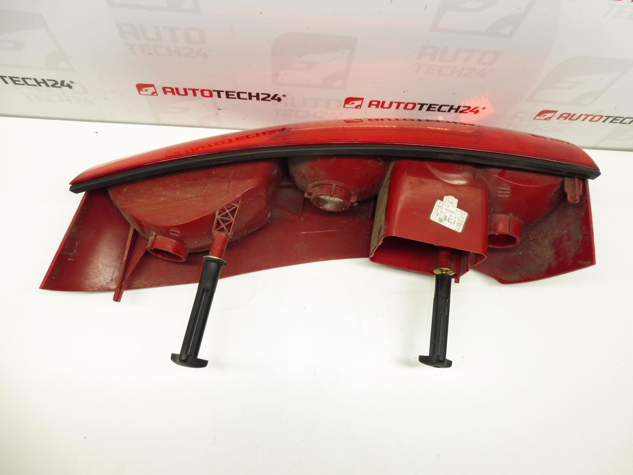 Zadné ľavé svetlo Peugeot 807 6350Y4 – Obrázok 2