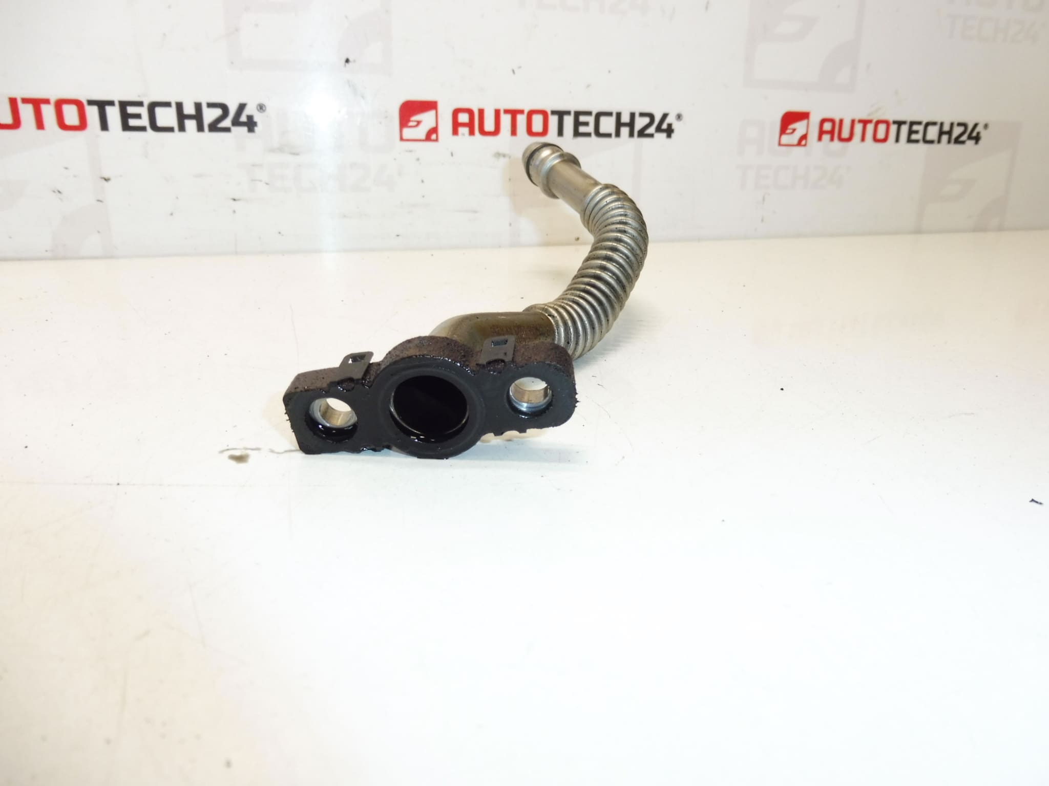 Potrubie spätného oleja turba Citroën Peugeot 1.5 HDI 9823885080 – Obrázok 2