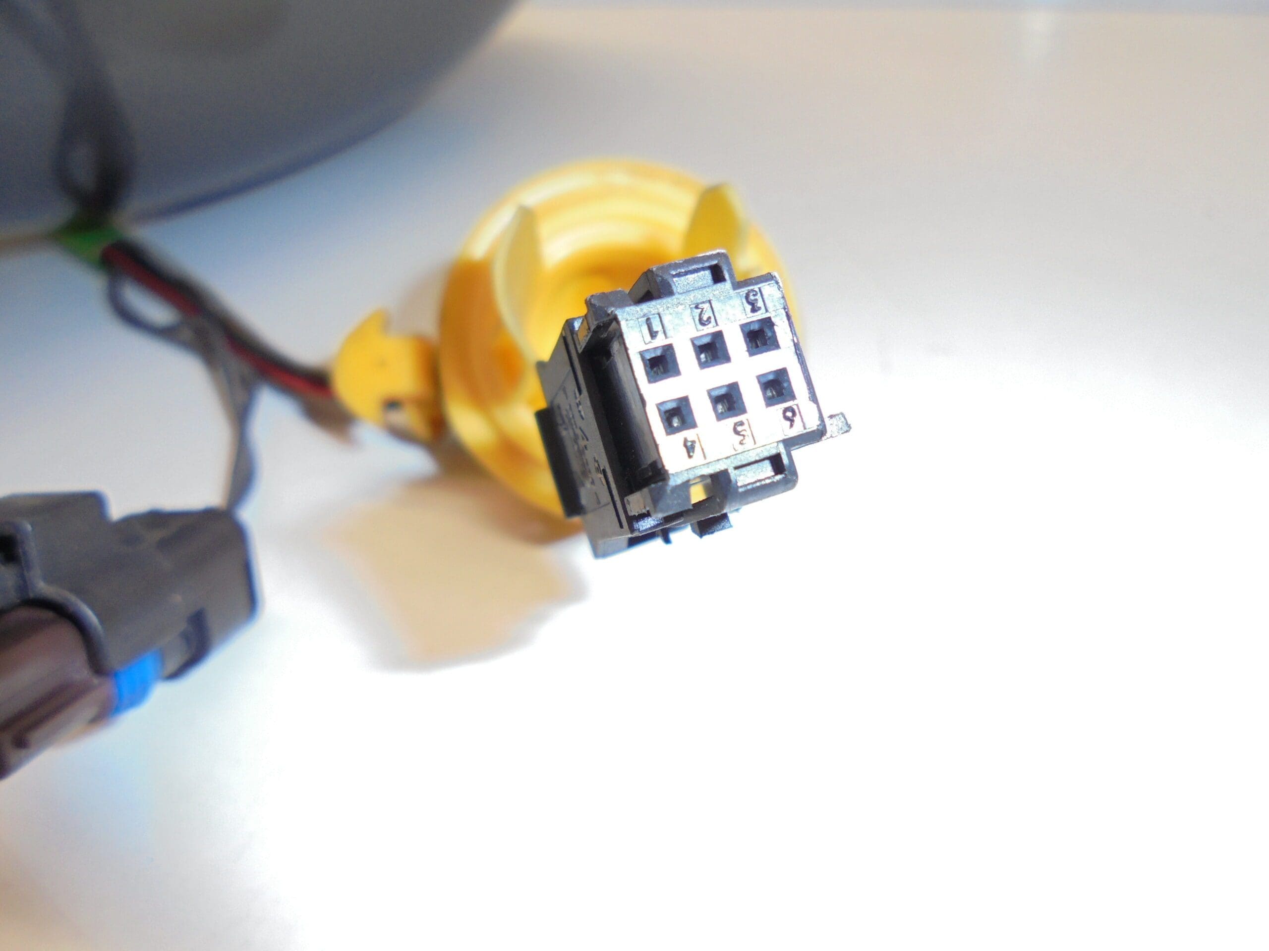 Pravé zrkadlo Peugeot 308 KTHB 8153NC