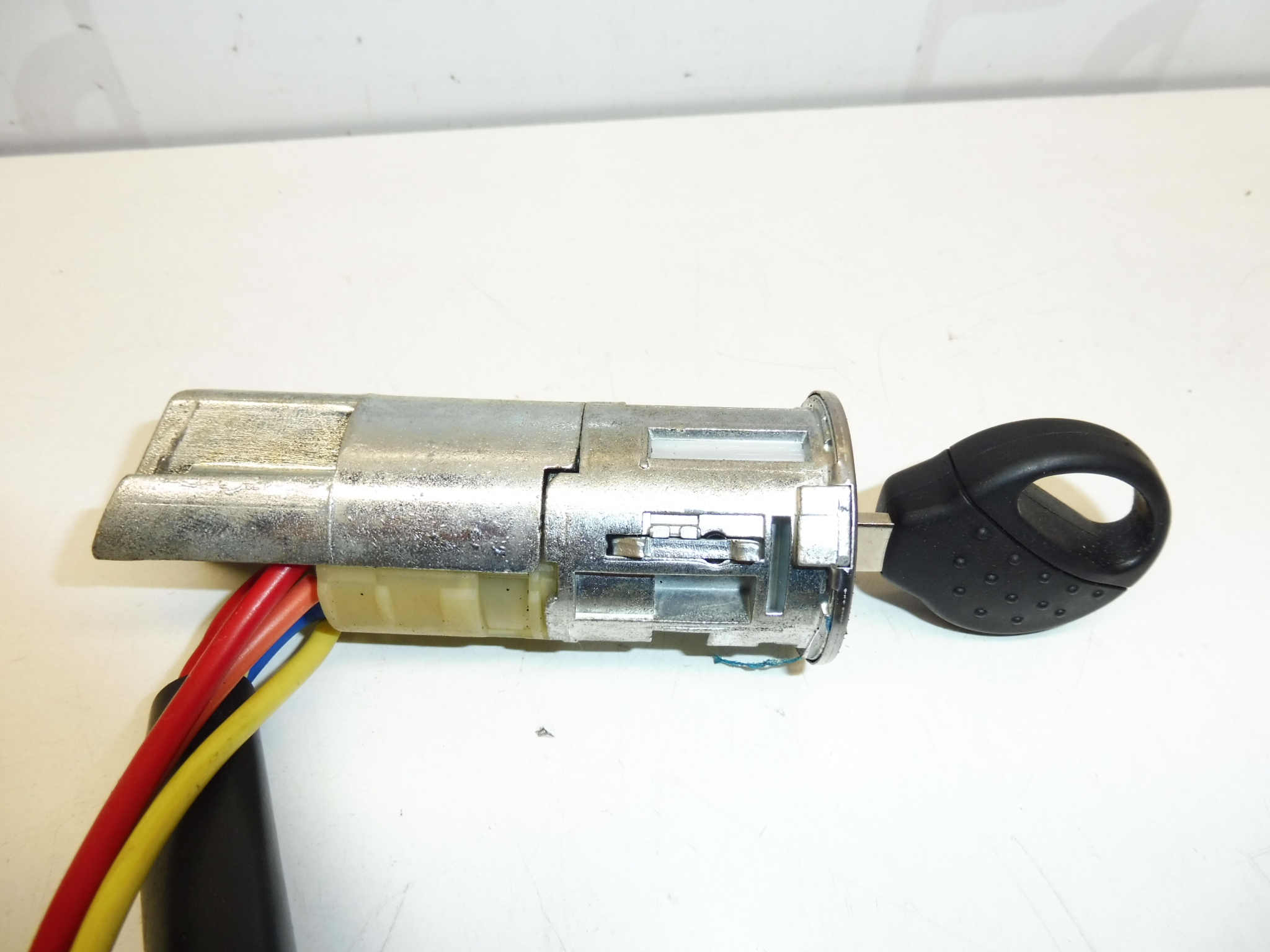 Spínacia skrinka + 1 kľúč Peugeot 206 4162P0