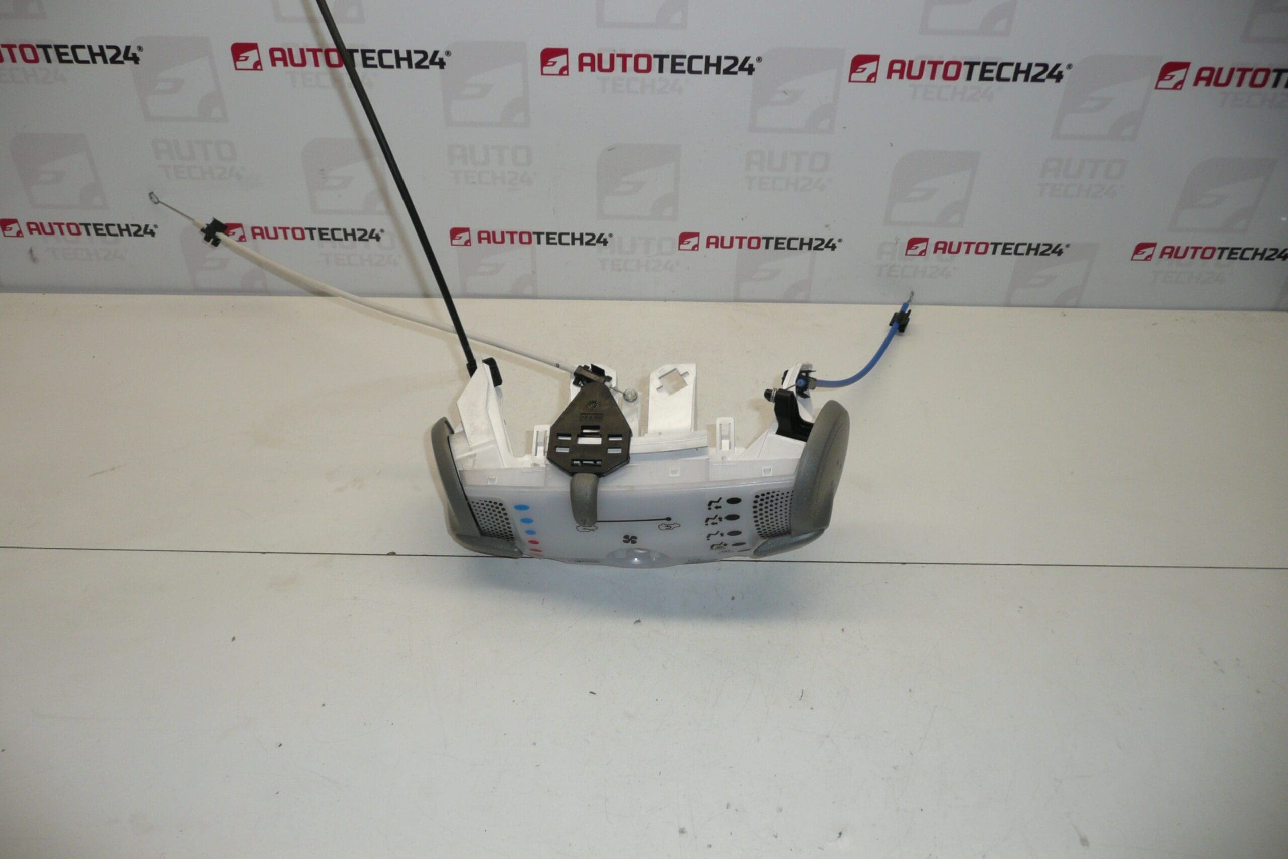 Ovládanie klimatizácie s Citroën Peugeot 55900-040