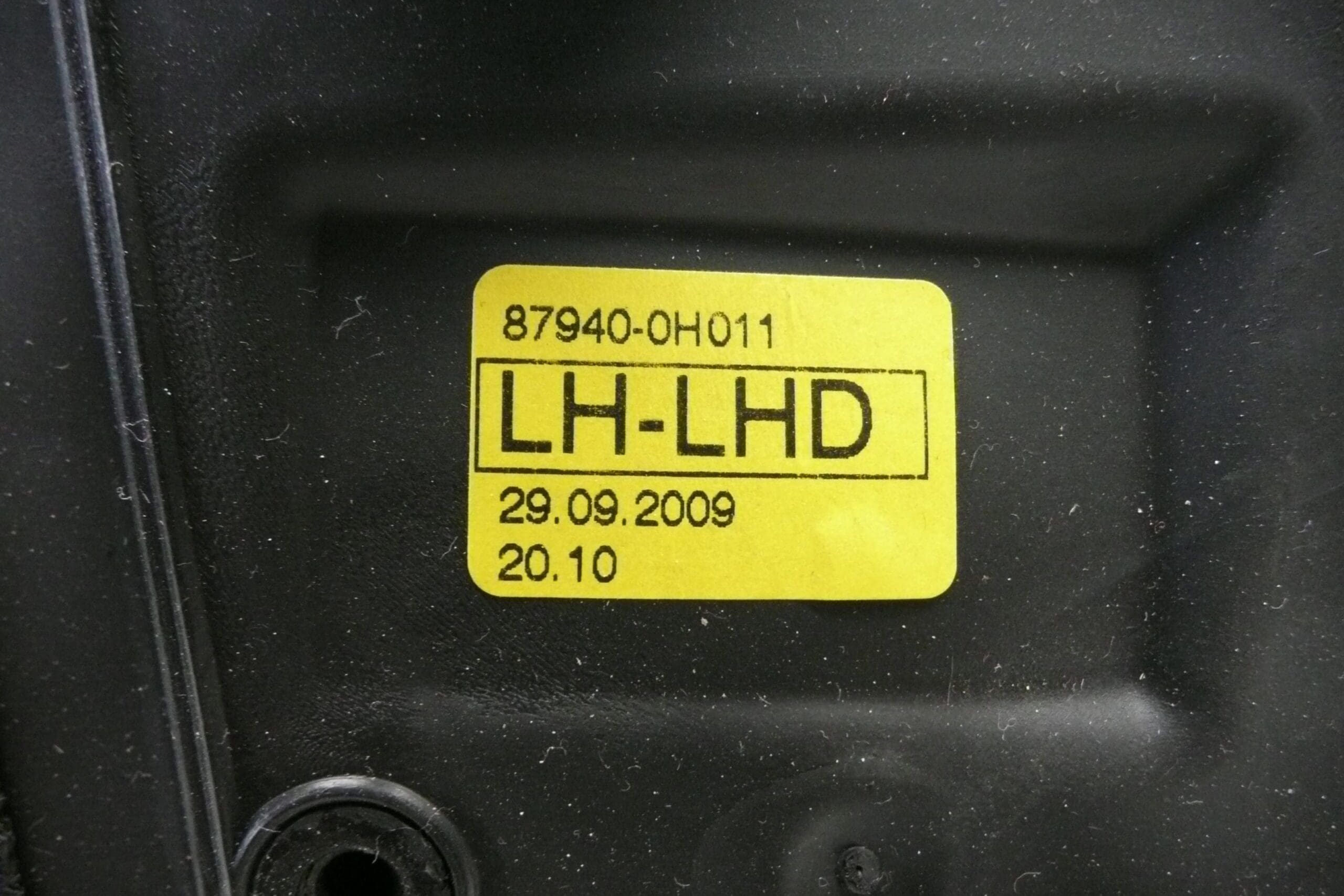 Zrkadlo ľavé biele Citroën C1 Peugeot 107 87940-0H010 87940-0H011