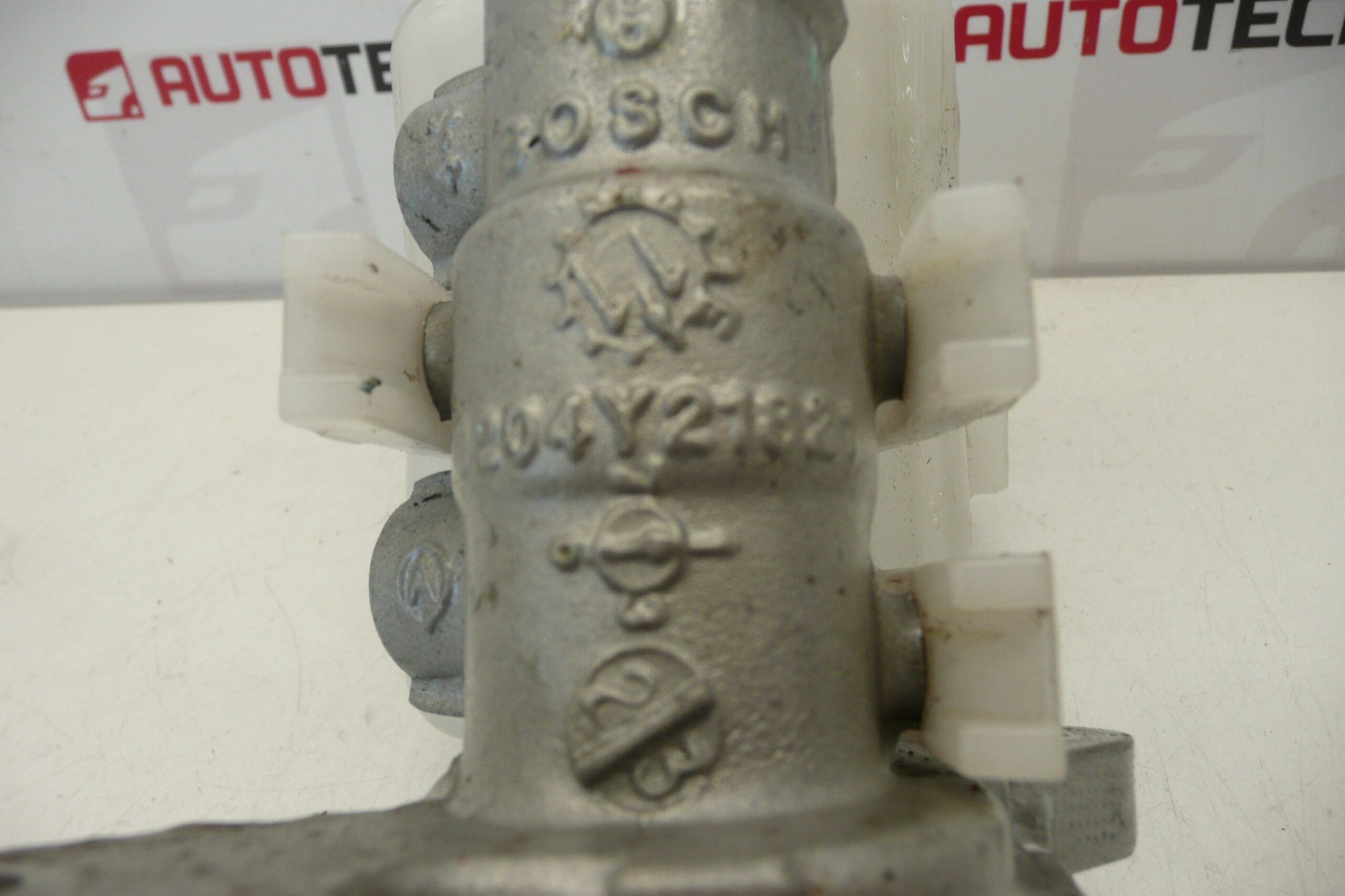 Hlavný brzdový valec Citroën C1 Peugeot 107 0204Y21821 4601R3