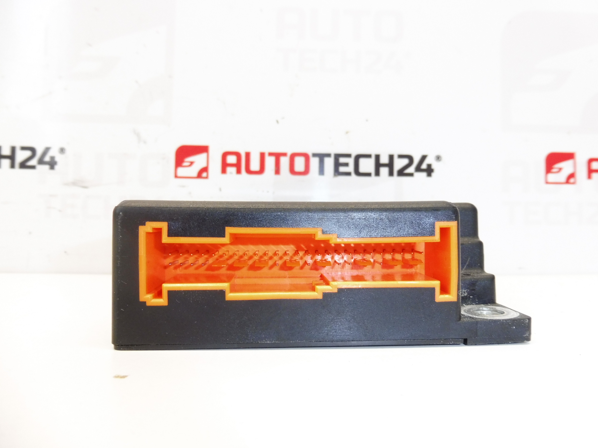 Jednotka airbagov Peugeot 607 9648832180 6556NZ 6545JK