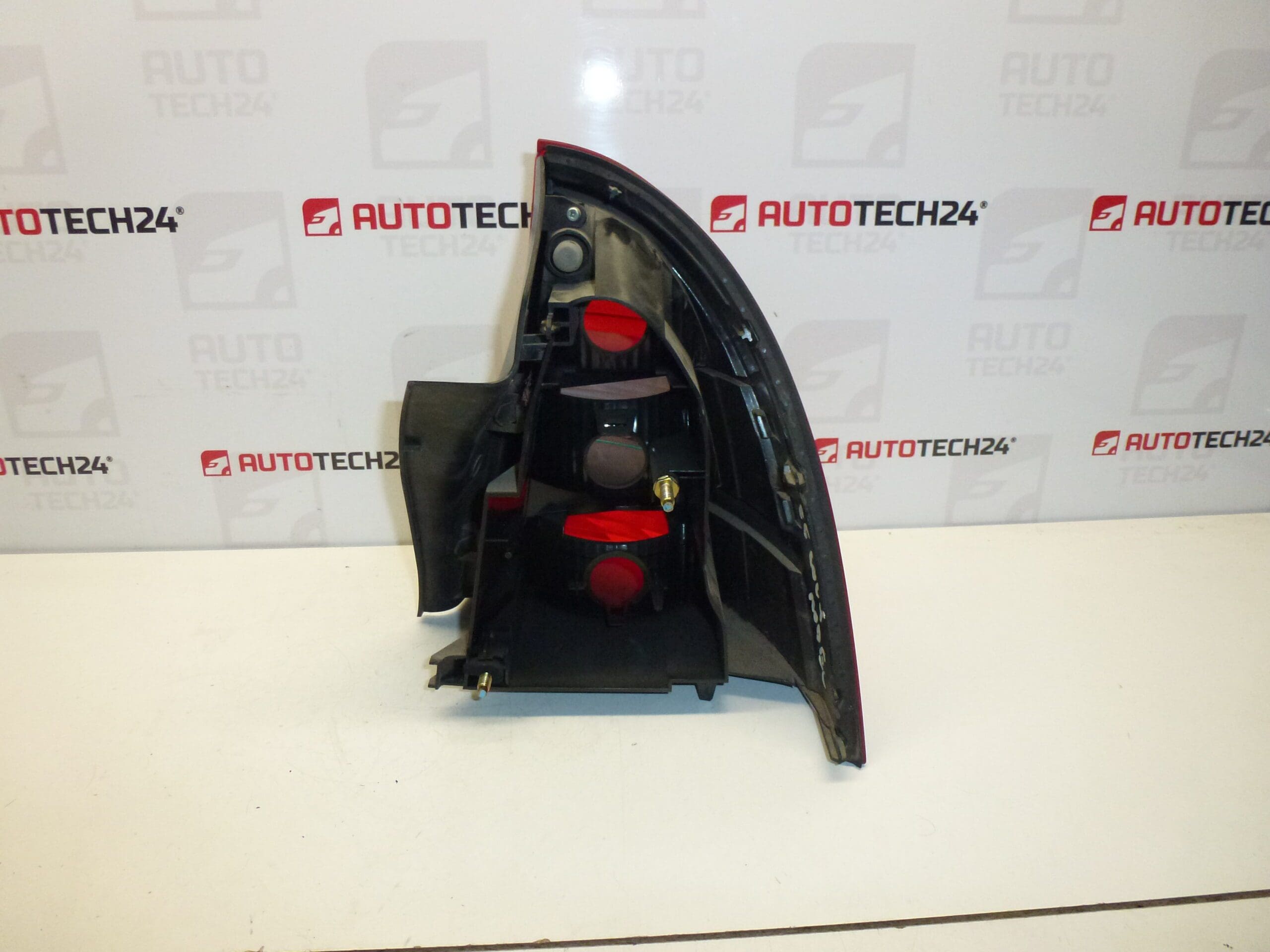 Ľavá zadná lampa vonkajšia Citroën C5 II 89032697 6350V3