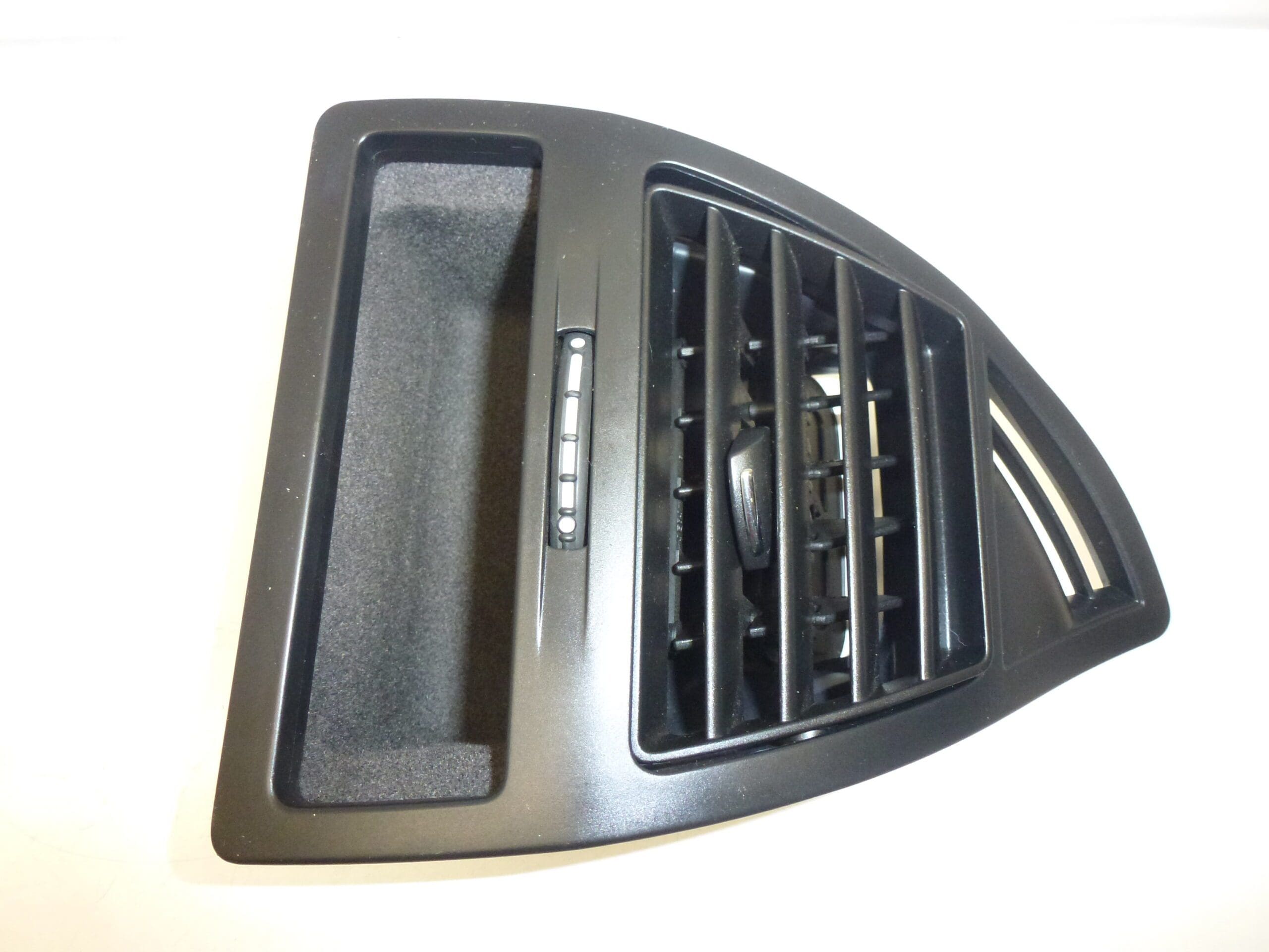 Vetrací otvor pravý Citroën C4 9649598677 9649598977