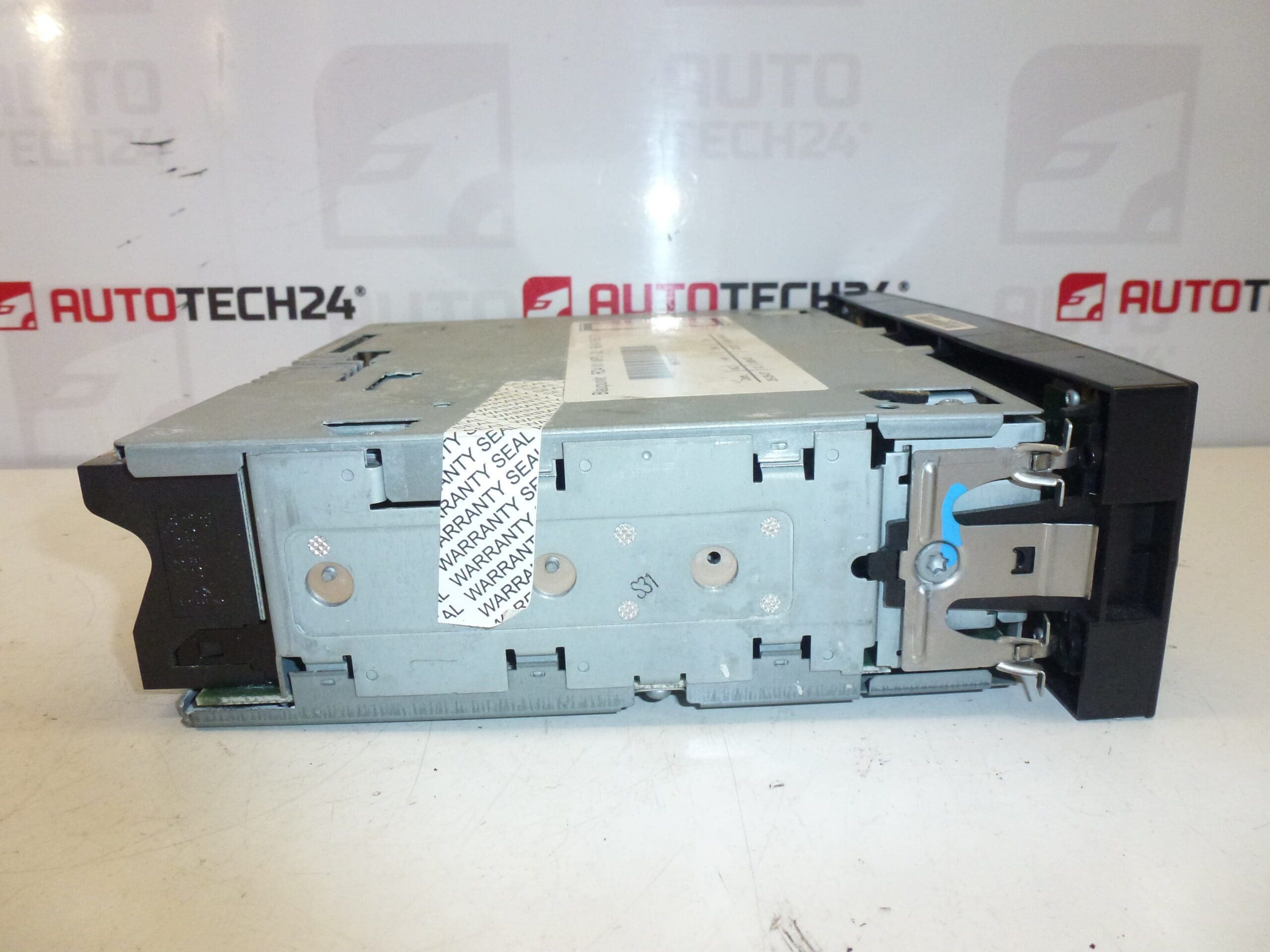 Autorádio s CD MP3 Citroën Peugeot 964769777