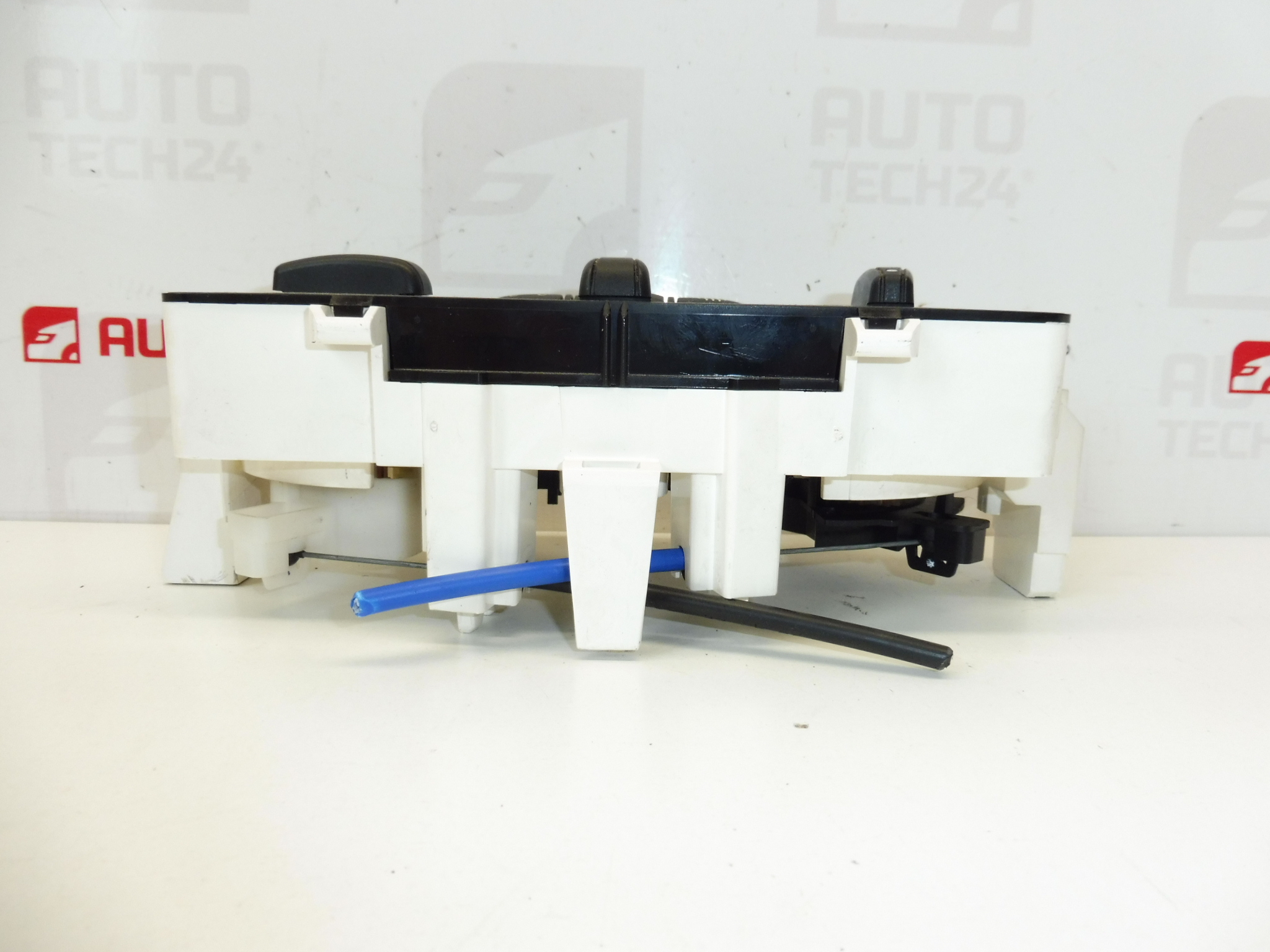 Ovládač kúrenia klimatizácie Citroën C2 C3 N101753H 6452F8