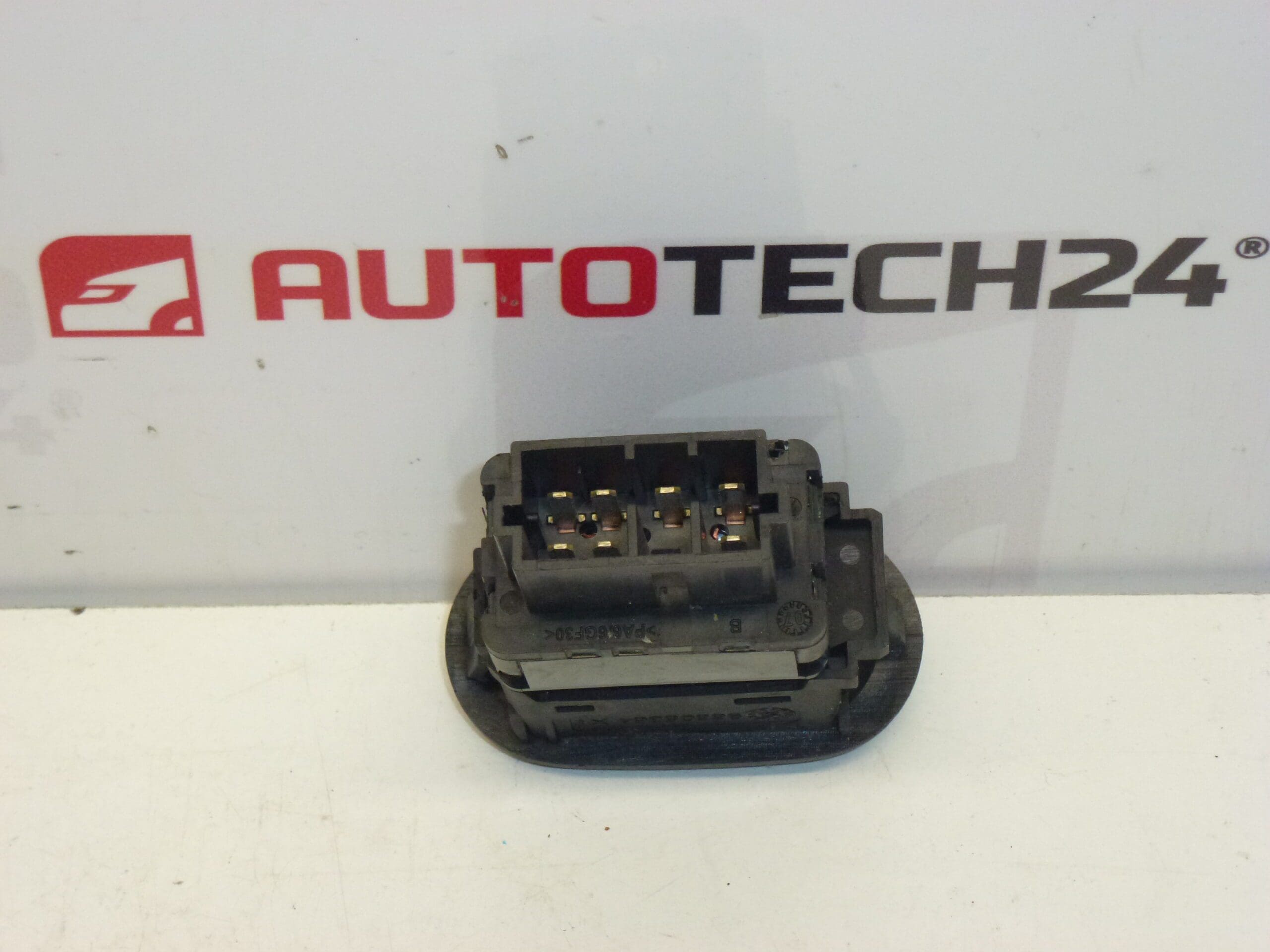 Ovládač okna Citroën C2 C3 96605364XT 6554QX