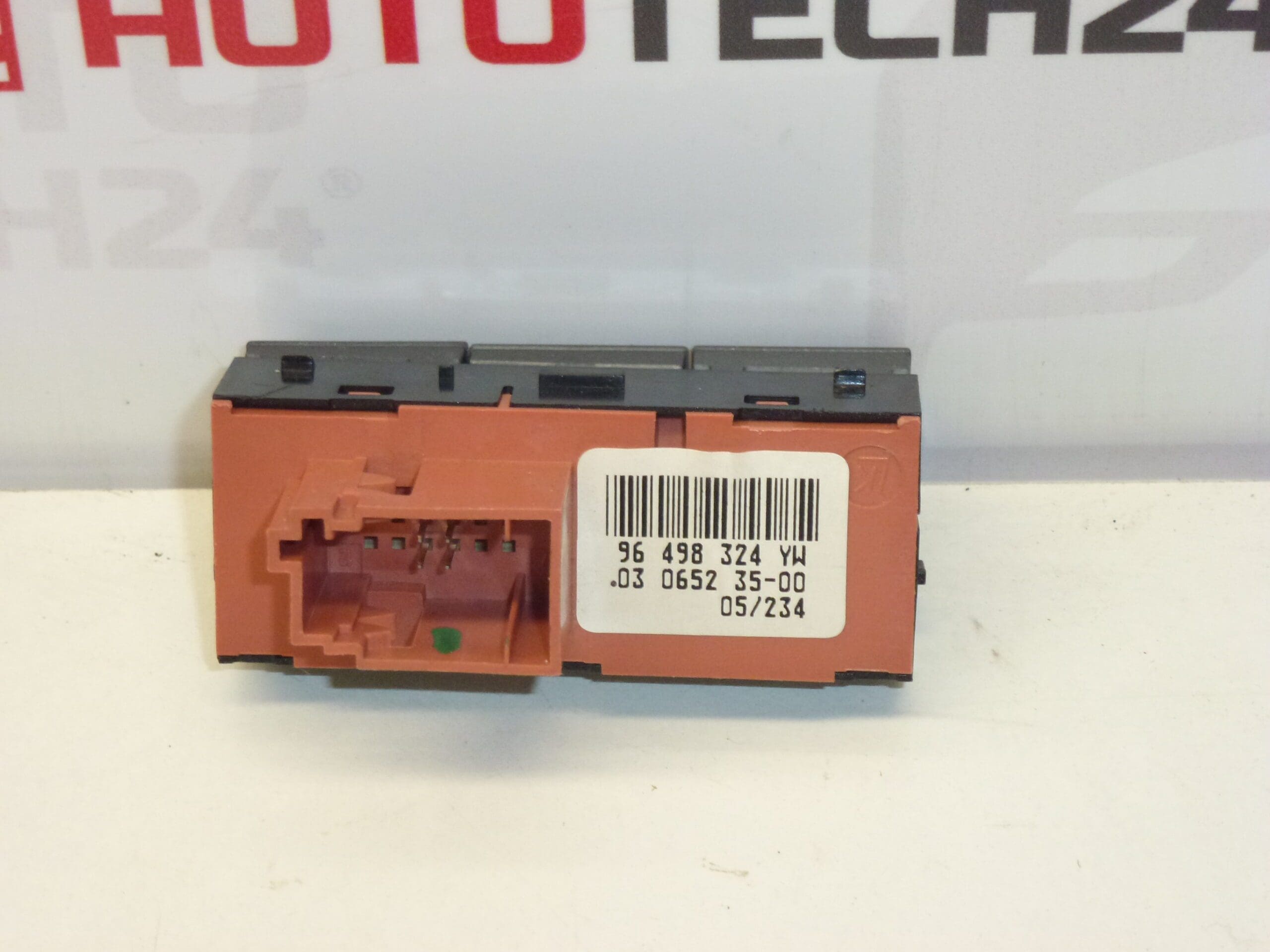 Spínač PDC Citroën C5 II 96498324YW 6554JL