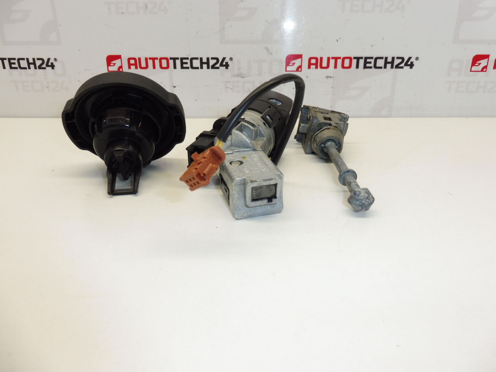 Sada zámkov a 1 kľúč Citroën Peugeot 4162KF 1609233980 1606423680