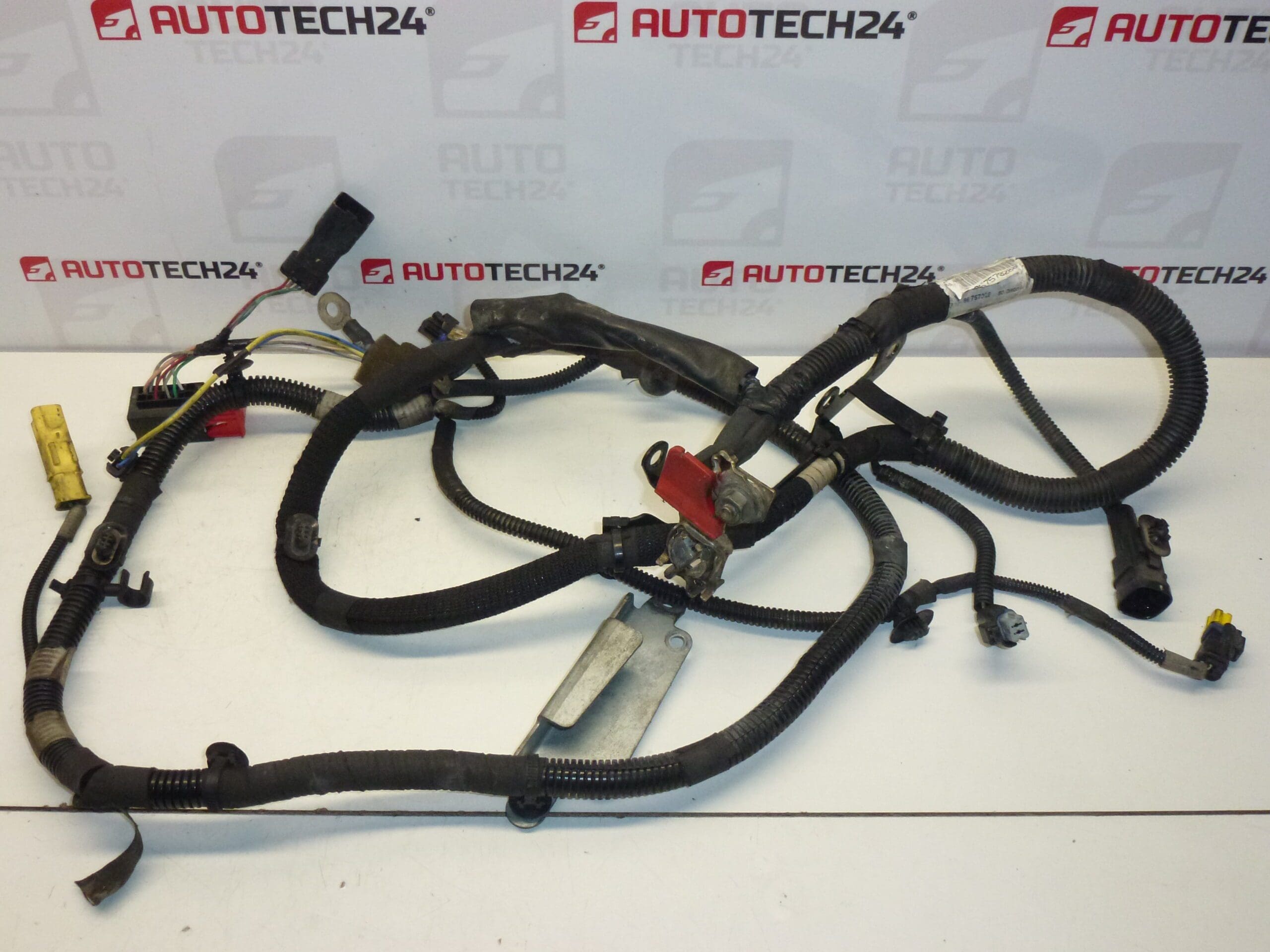 Zväzok motora Citroën Peugeot 1.4HDI 8HR 9675702880