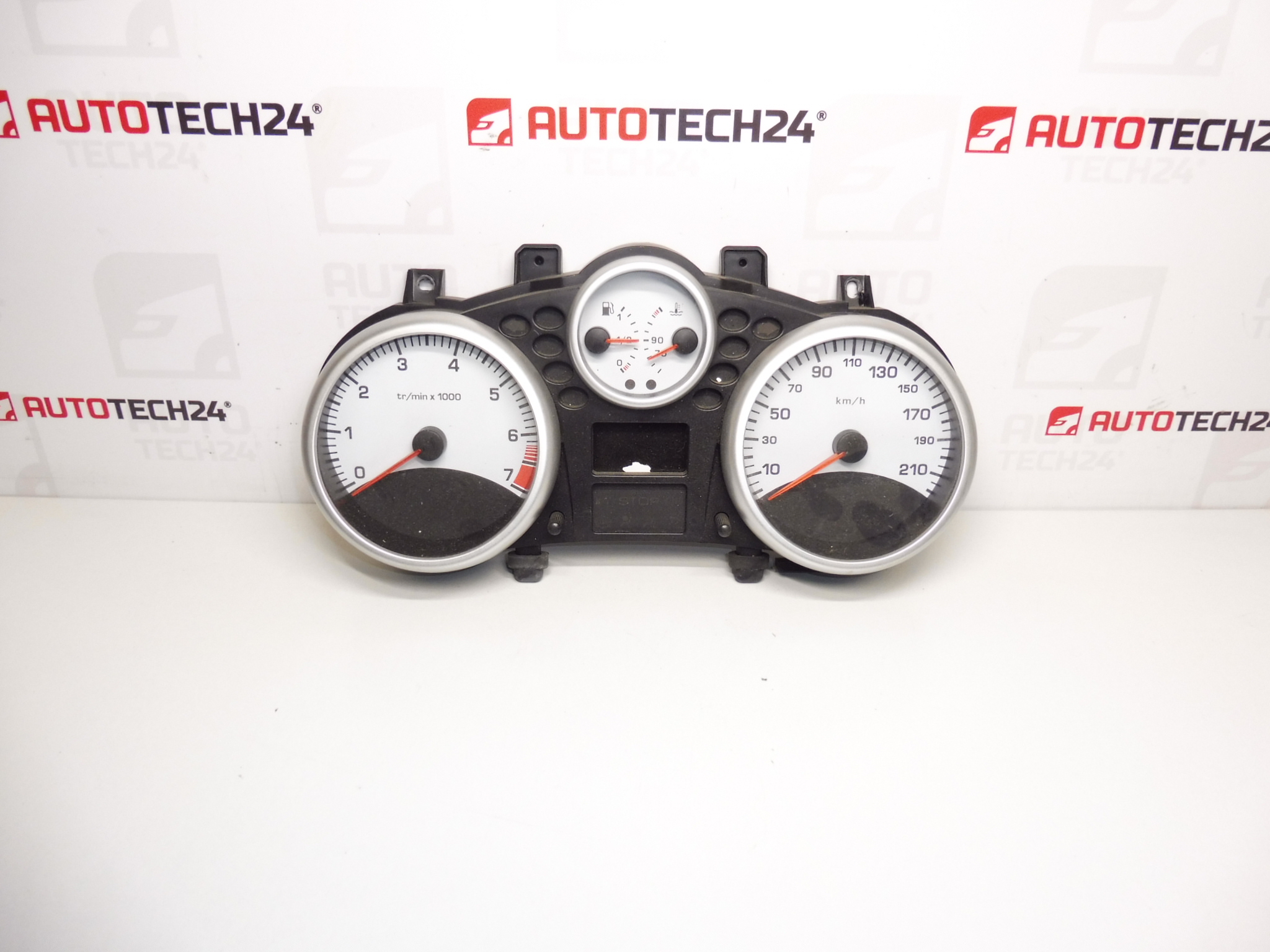 Tachometer Peugeot 206+ 121000 km 9673798980 6103HG