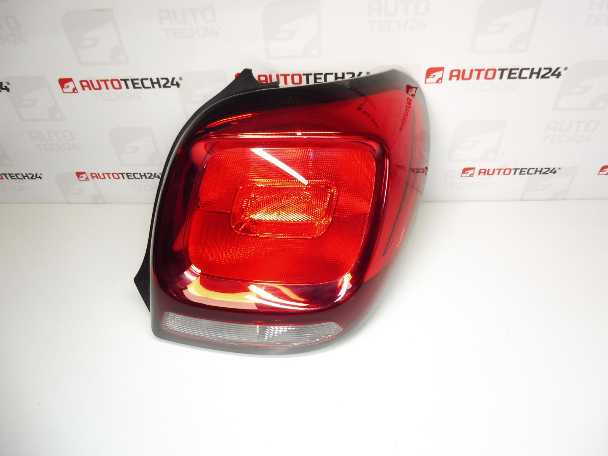 Pravá zadná lampa Citroën C1 II 81550-0H152 B001031380