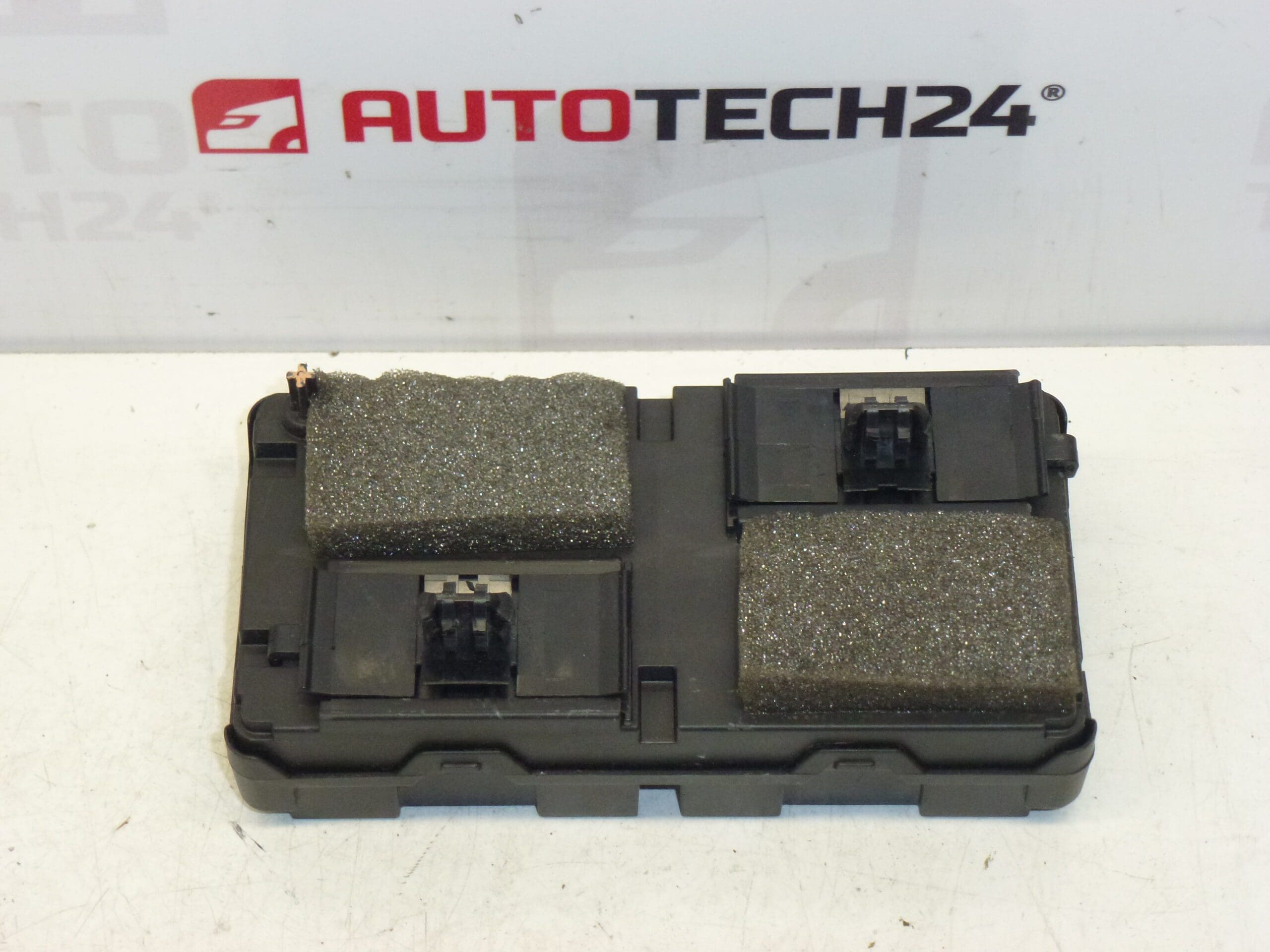 Jednotka Citroën Peugeot 9655140080