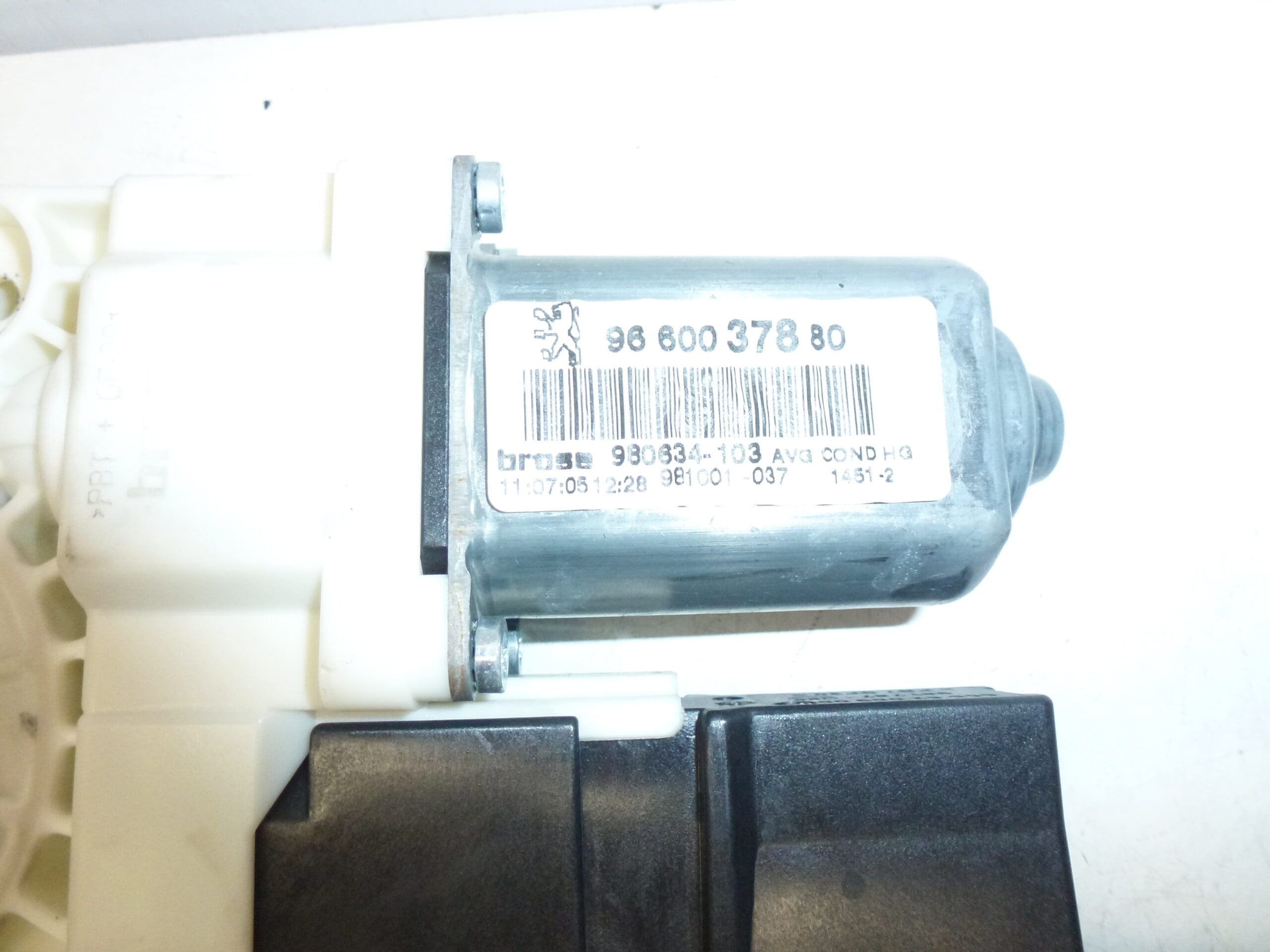 Motor ľavého okna Peugeot 307 CC 9660037880 9221CN