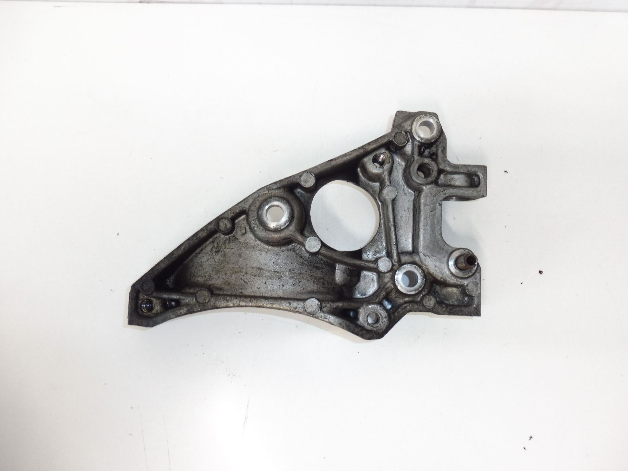 Držiak klímakompresora Citroën Peugeot 1.6 eHDI 9672950980 6453NS