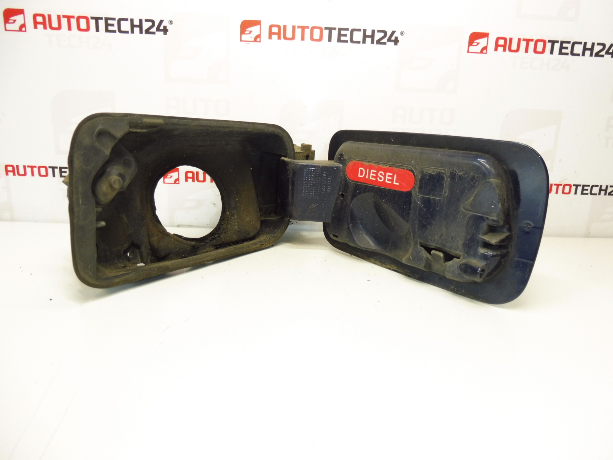 Viečko kryt nádrže Citroën C5 KPKD 9633284180 151784