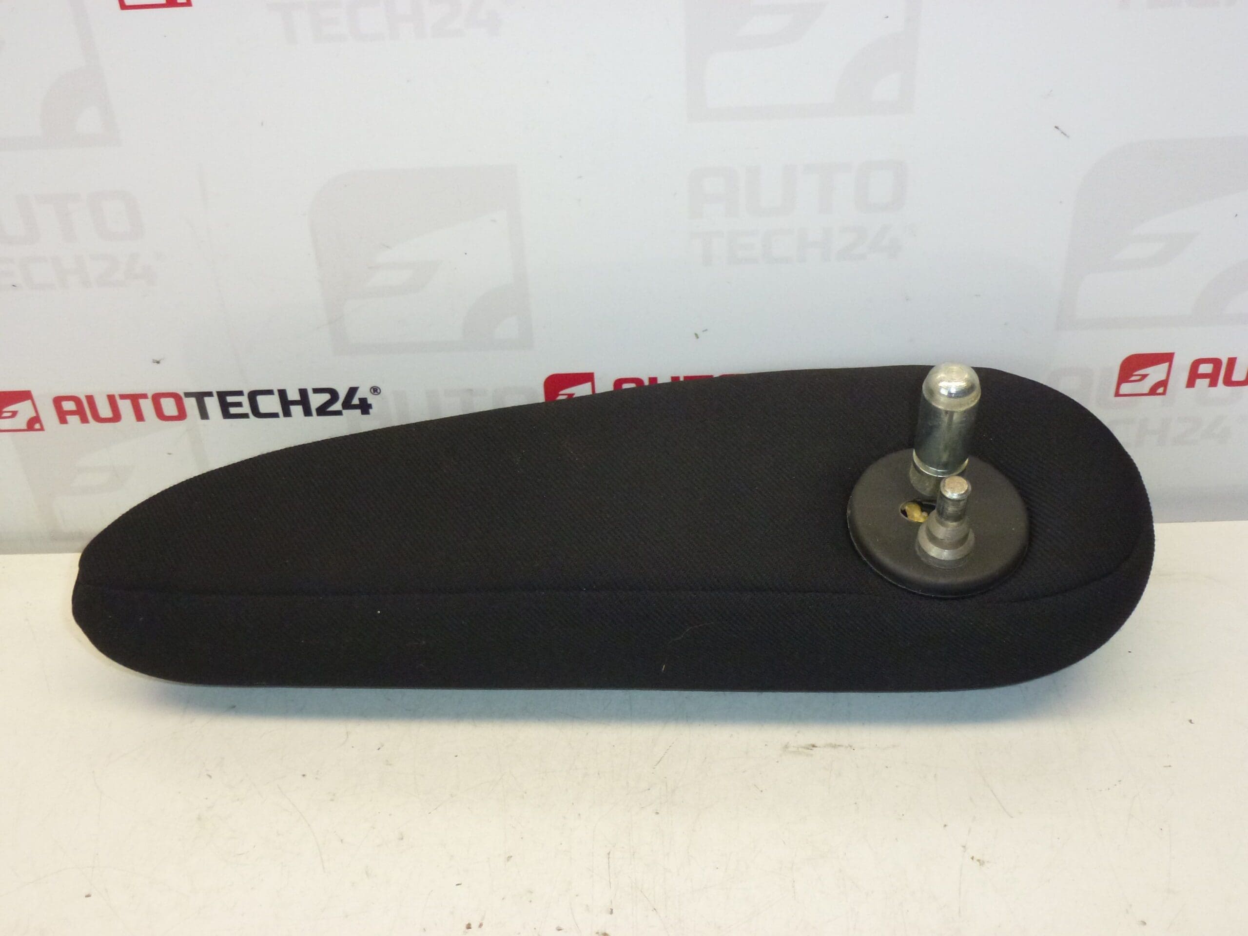 Lakťová opierka čierna Citroën Peugeot pravá 8830SV