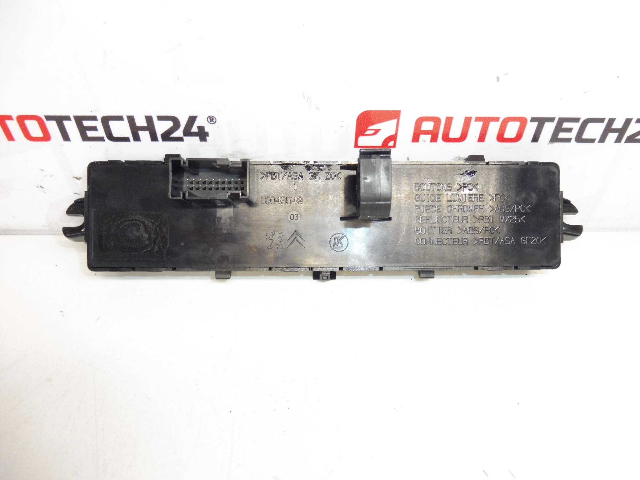 Ovládač Peugeot 3008 5008 96638426XT 98070056ZD 6490EA