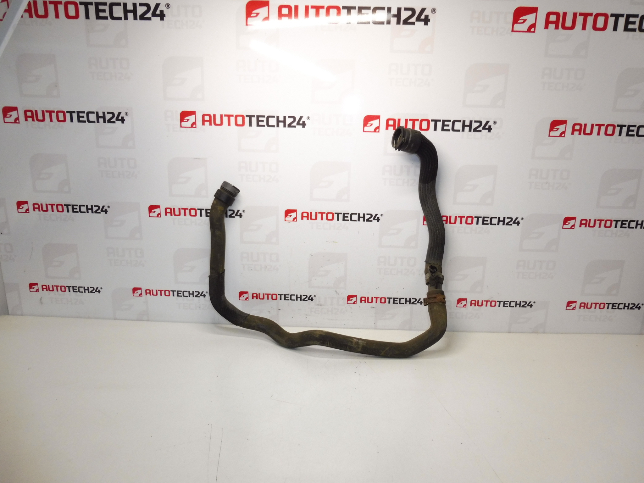 Vodná hadica Citroën Peugeot 1.4 VTI 1.6 VTI 135201 1351NG