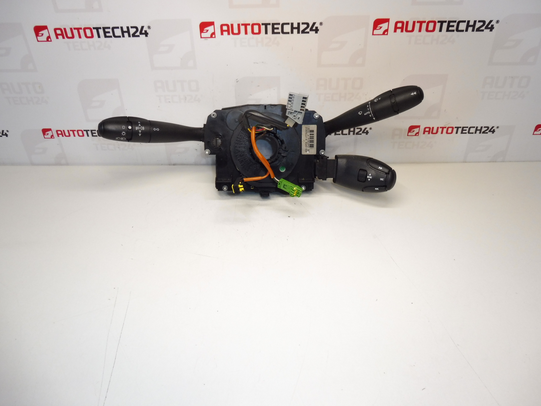 Ovládače pod volantom Citroën Peugeot 96473051XT 6242T0