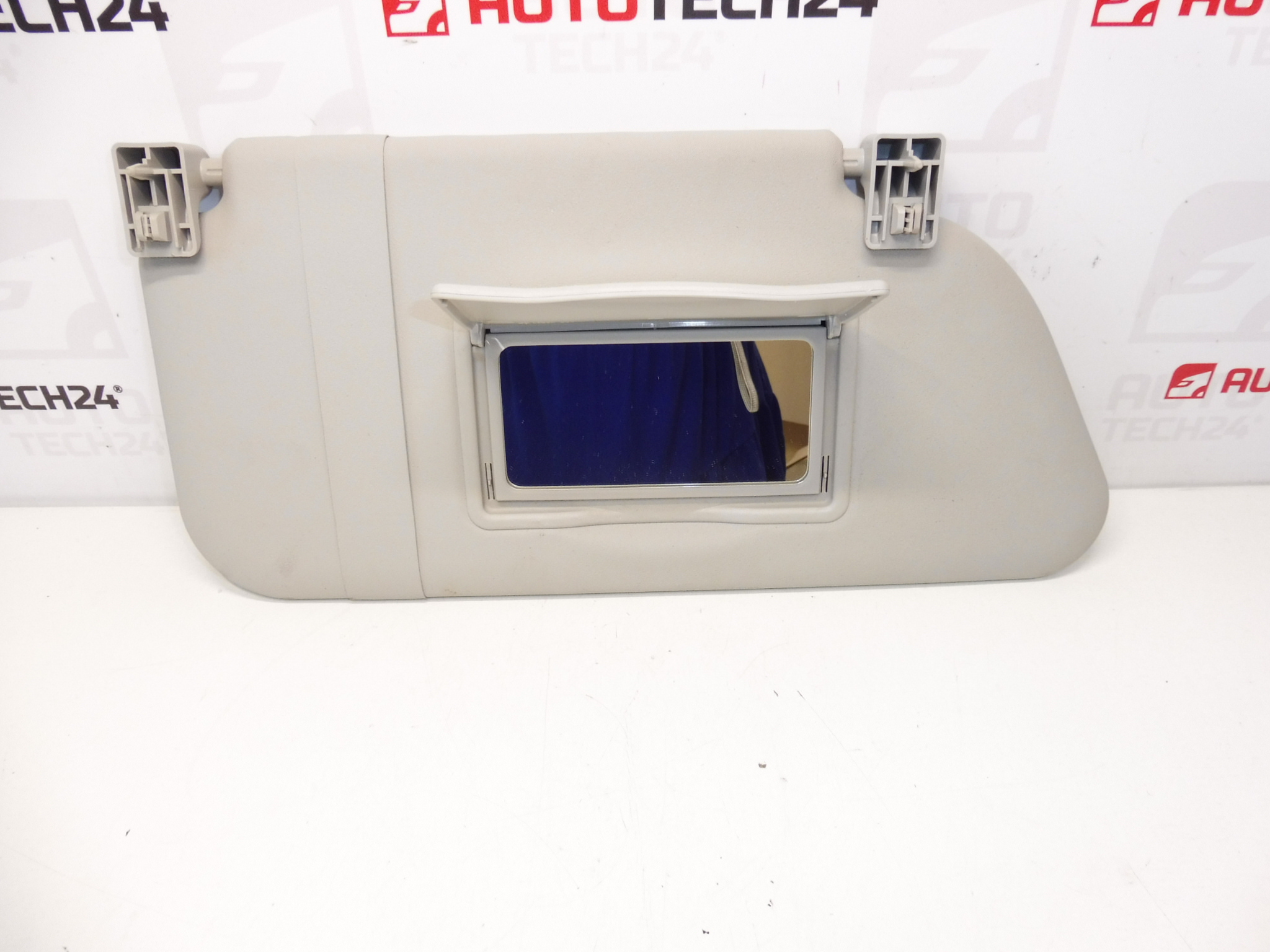 Slnečná clona spolujazdca Peugeot 1007 8143JN