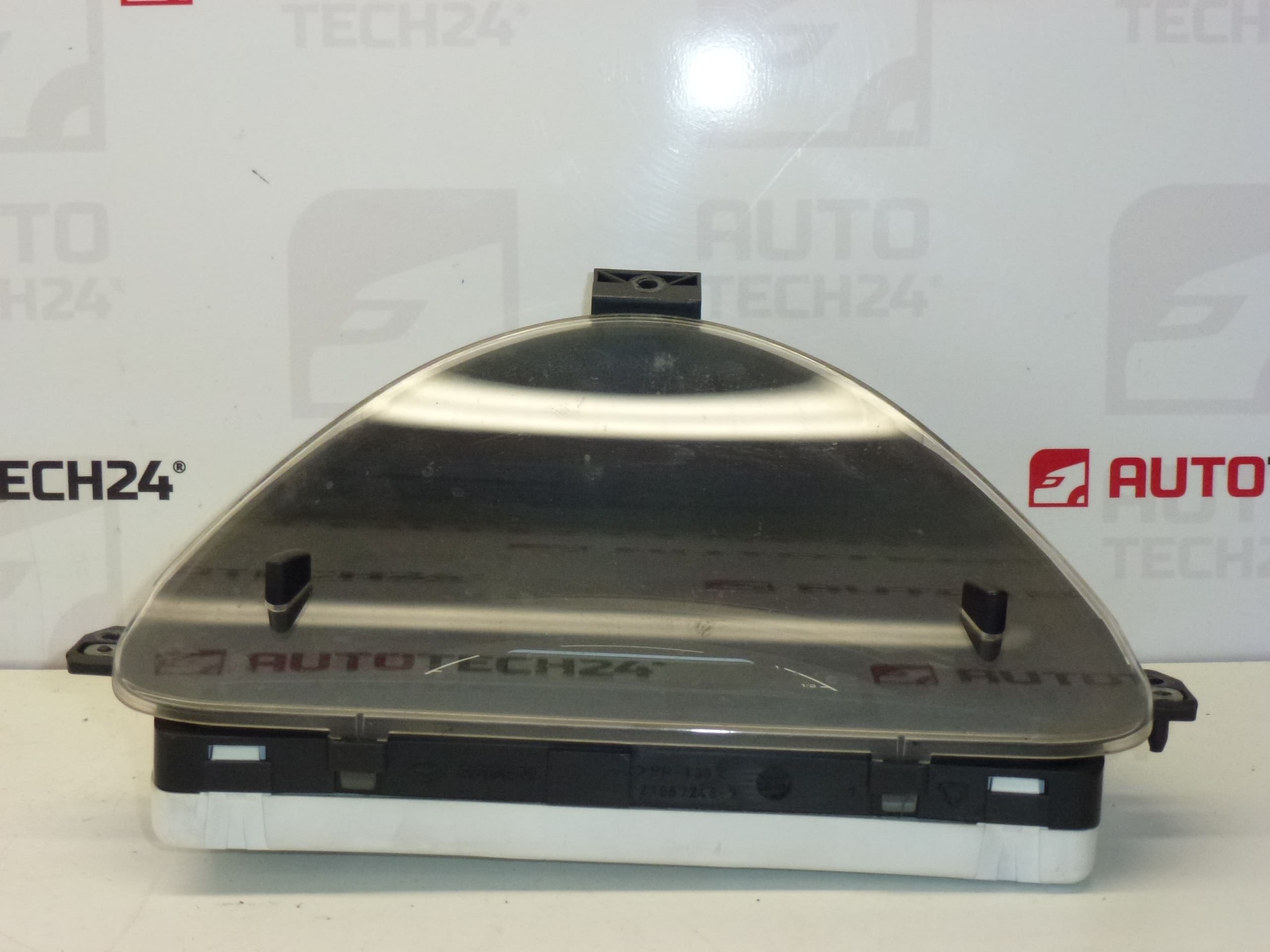 Tachometer Citroën C2 C3 sensodrive 235000 km 9650735580 6104ZJ