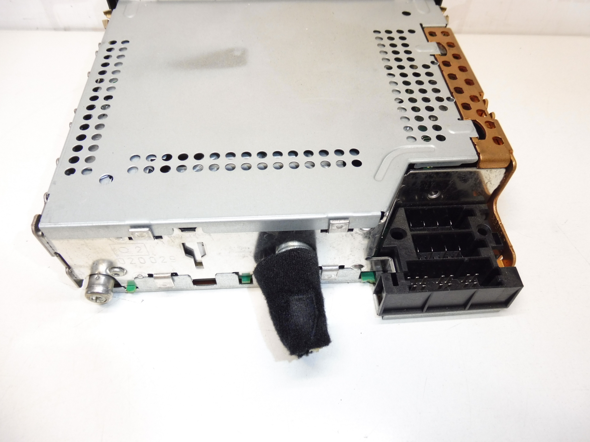 Autorádio s CD Citroën Peugeot 96599990XT00