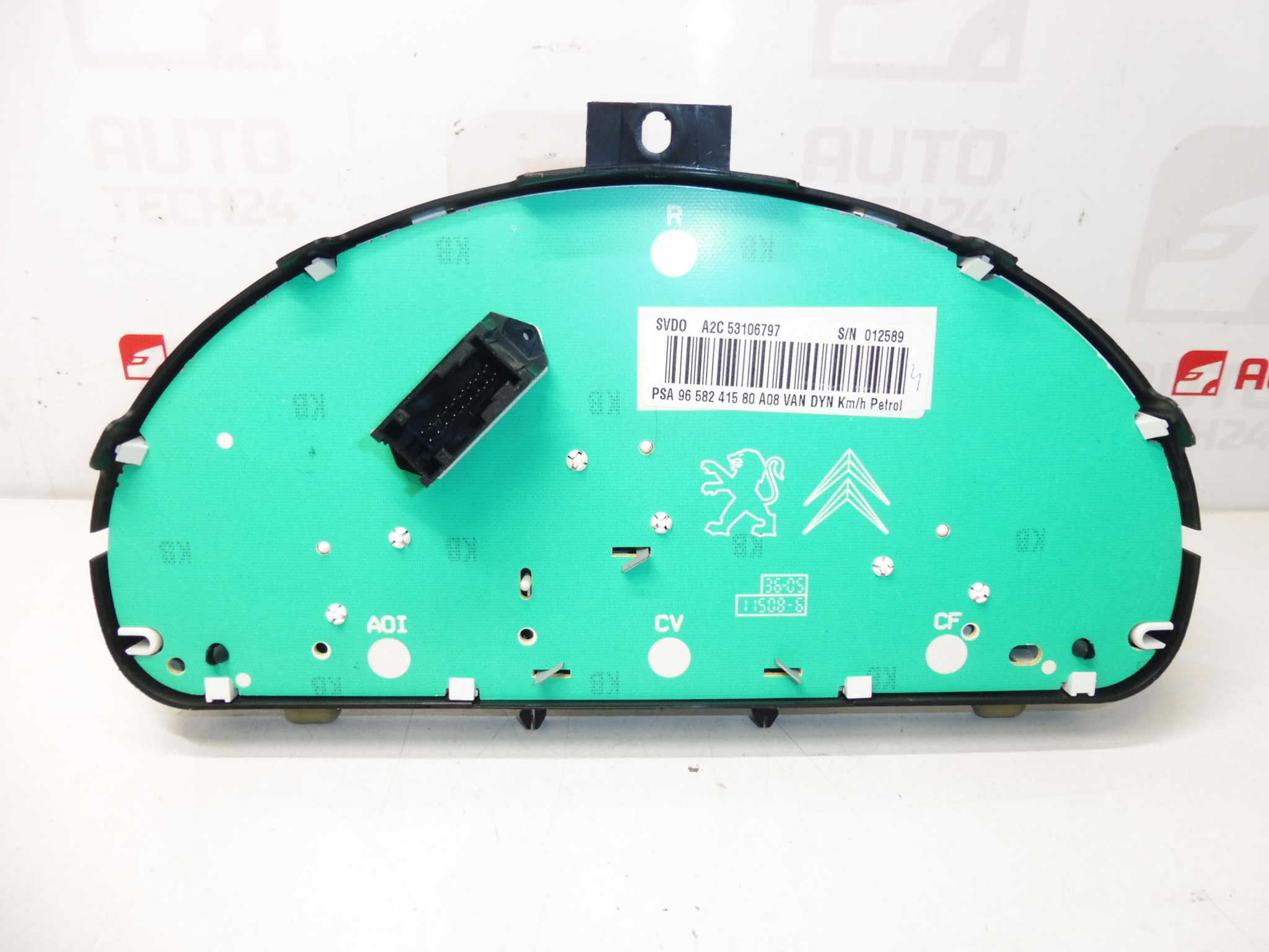 Tachometer budíky najazdených 102000 km Peugeot 1007 9658241580 610652