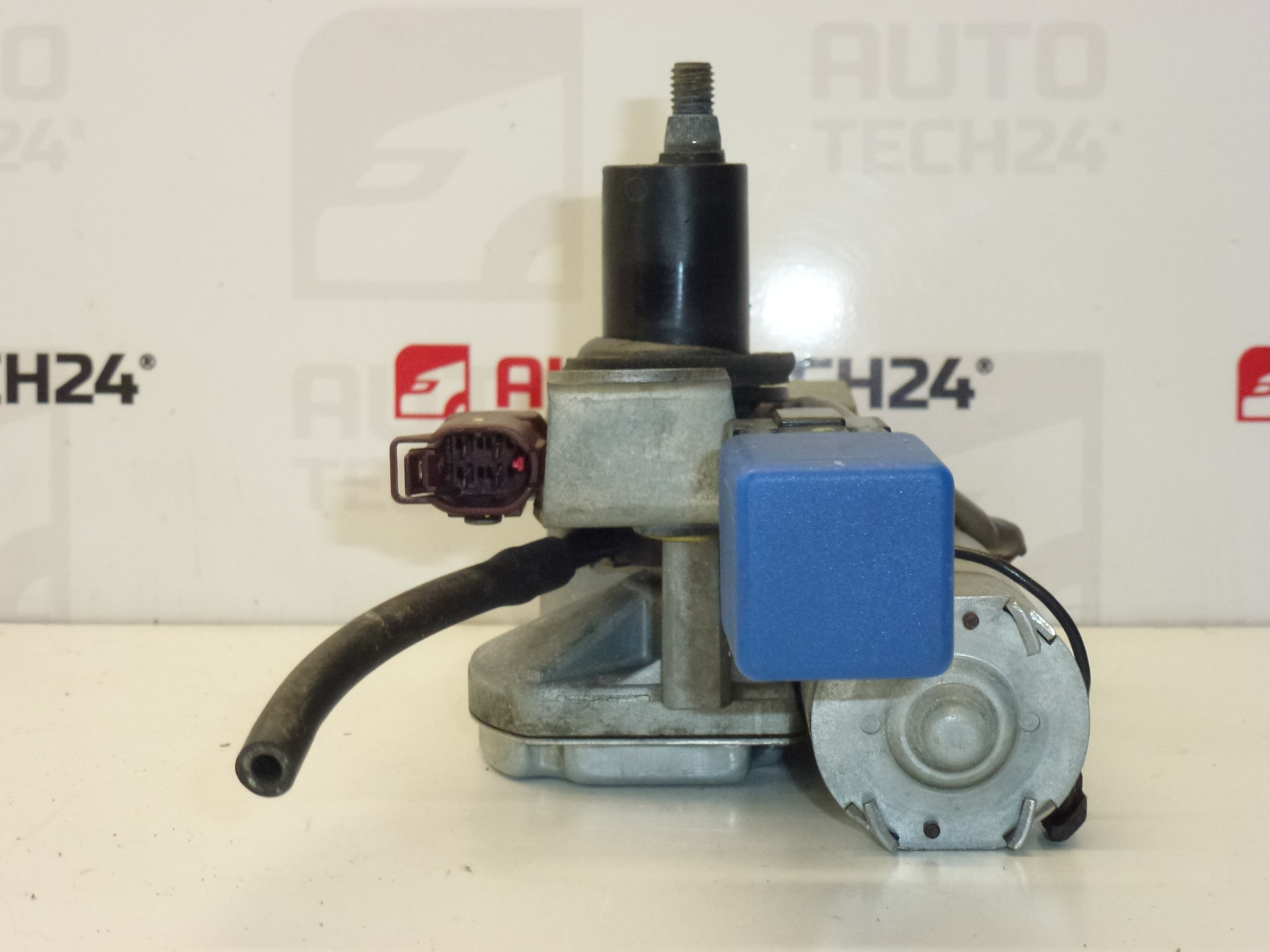 Motor zadného stierača Citroën Xsara 962381888 6405E5